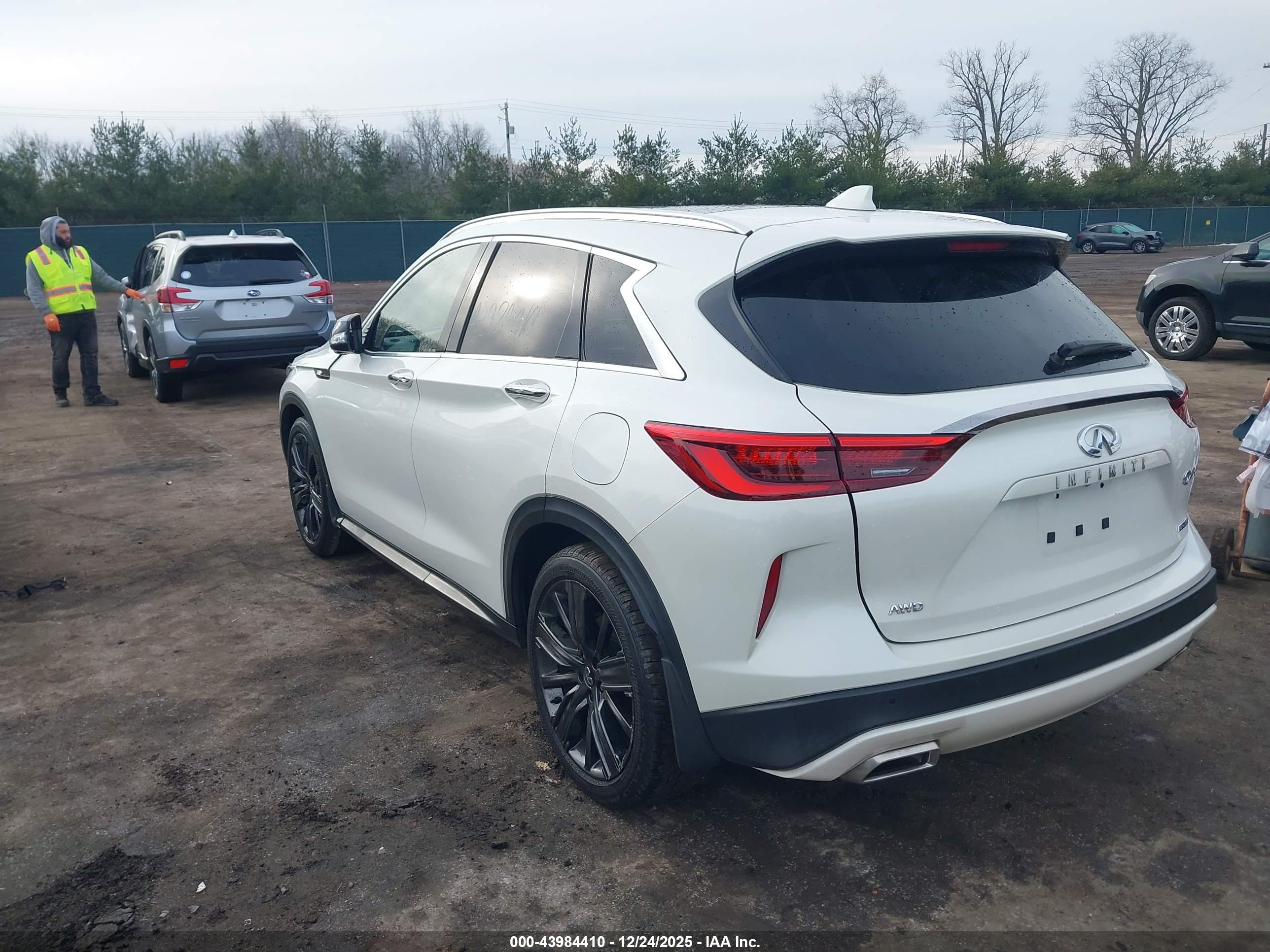 INFINITI QX50 image 3