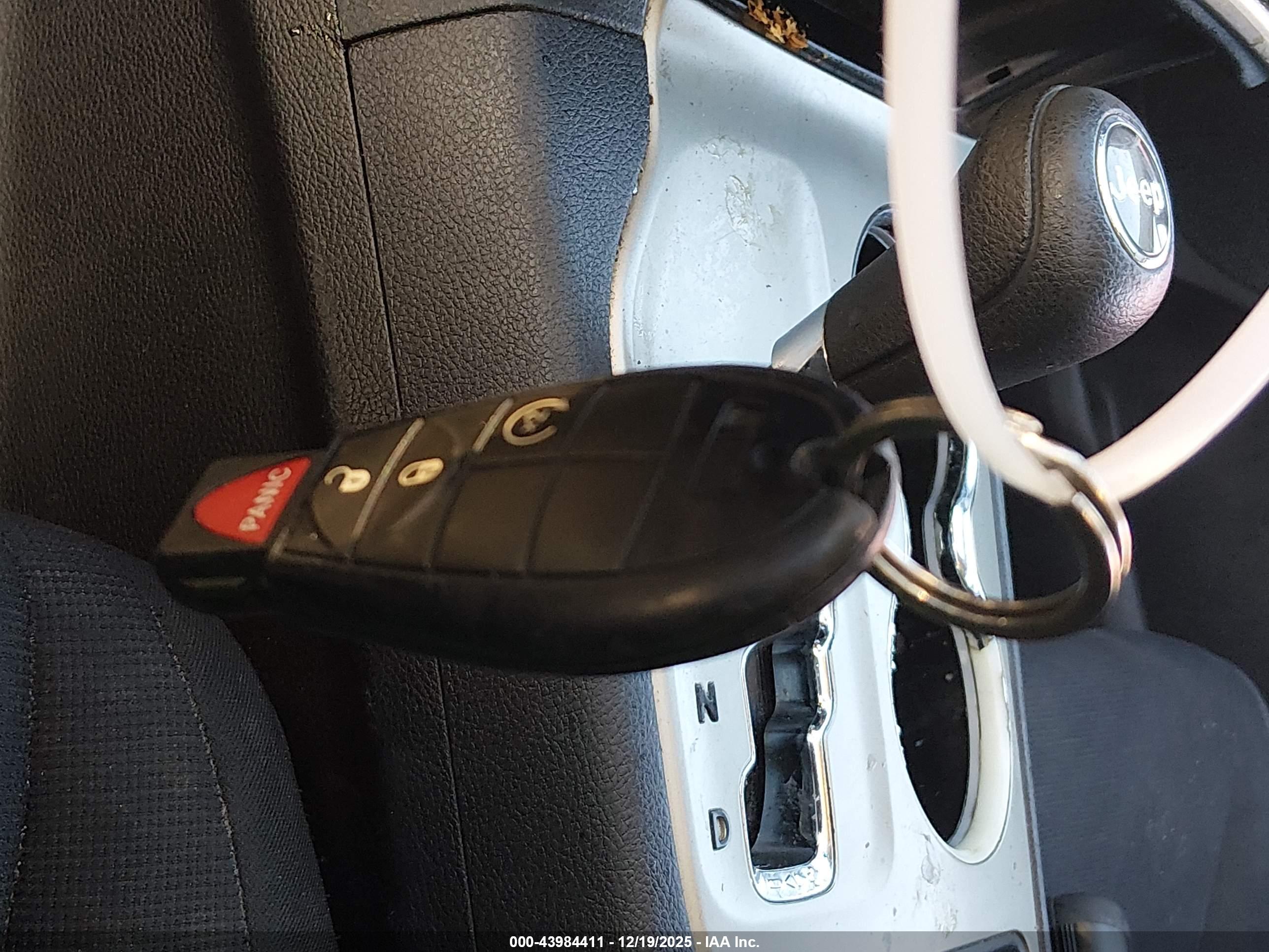 JEEP GRAND image 11