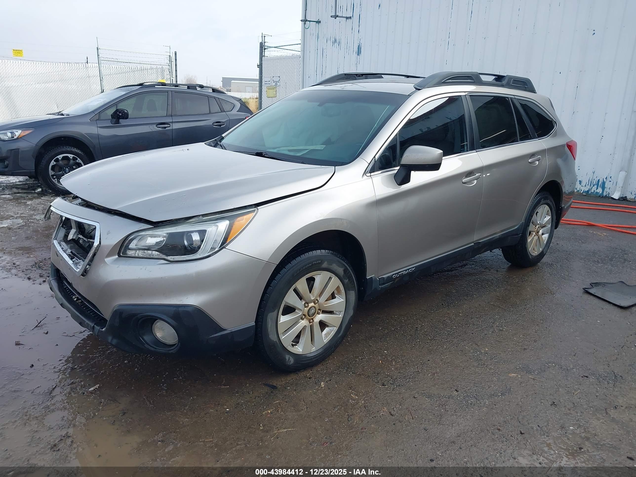 SUBARU OUTBACK image 2