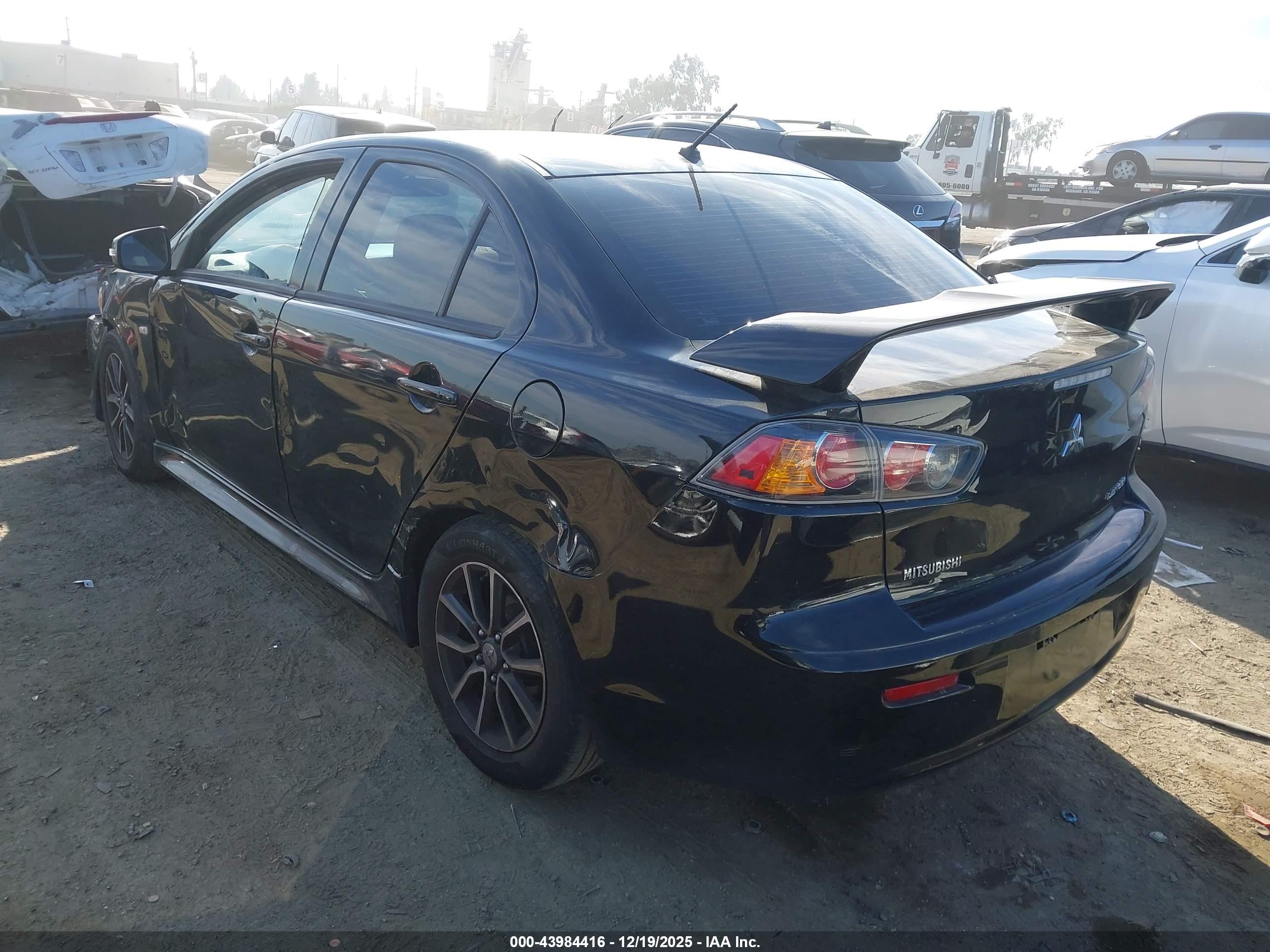 MITSUBISHI LANCER image 3