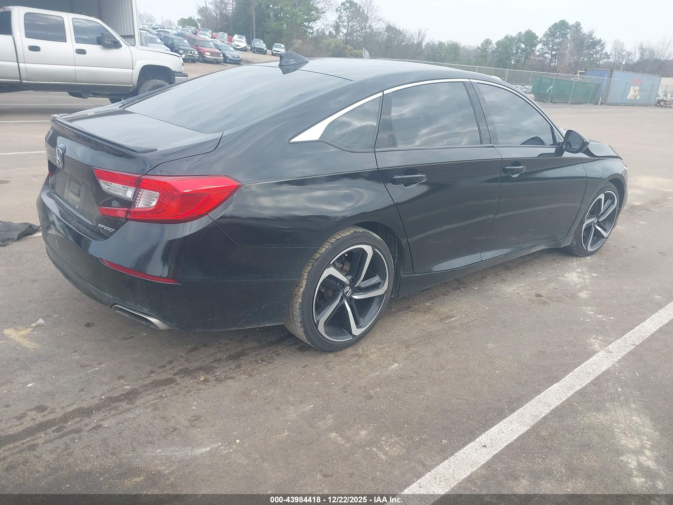 HONDA ACCORD image 4