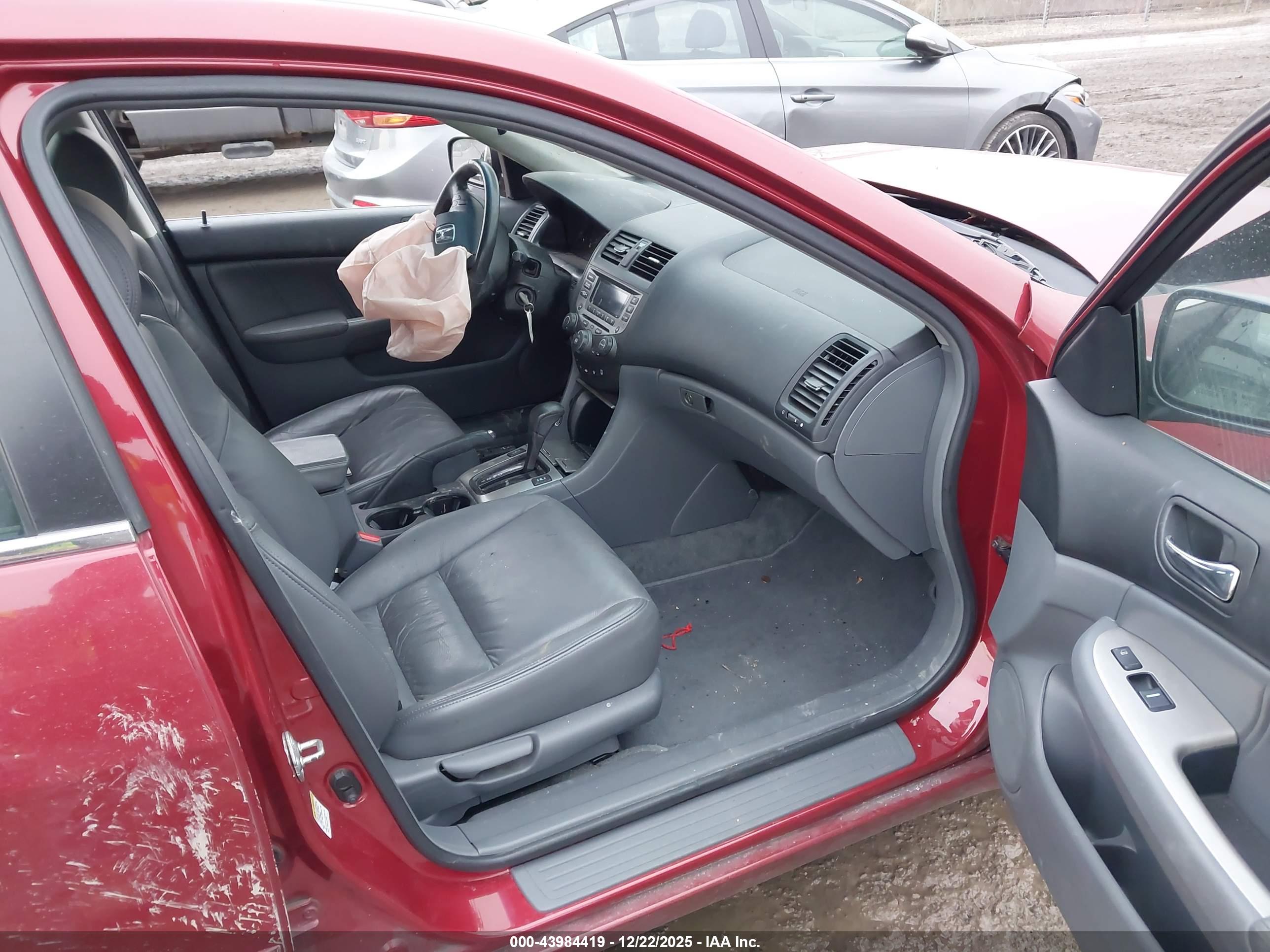 HONDA ACCORD image 5