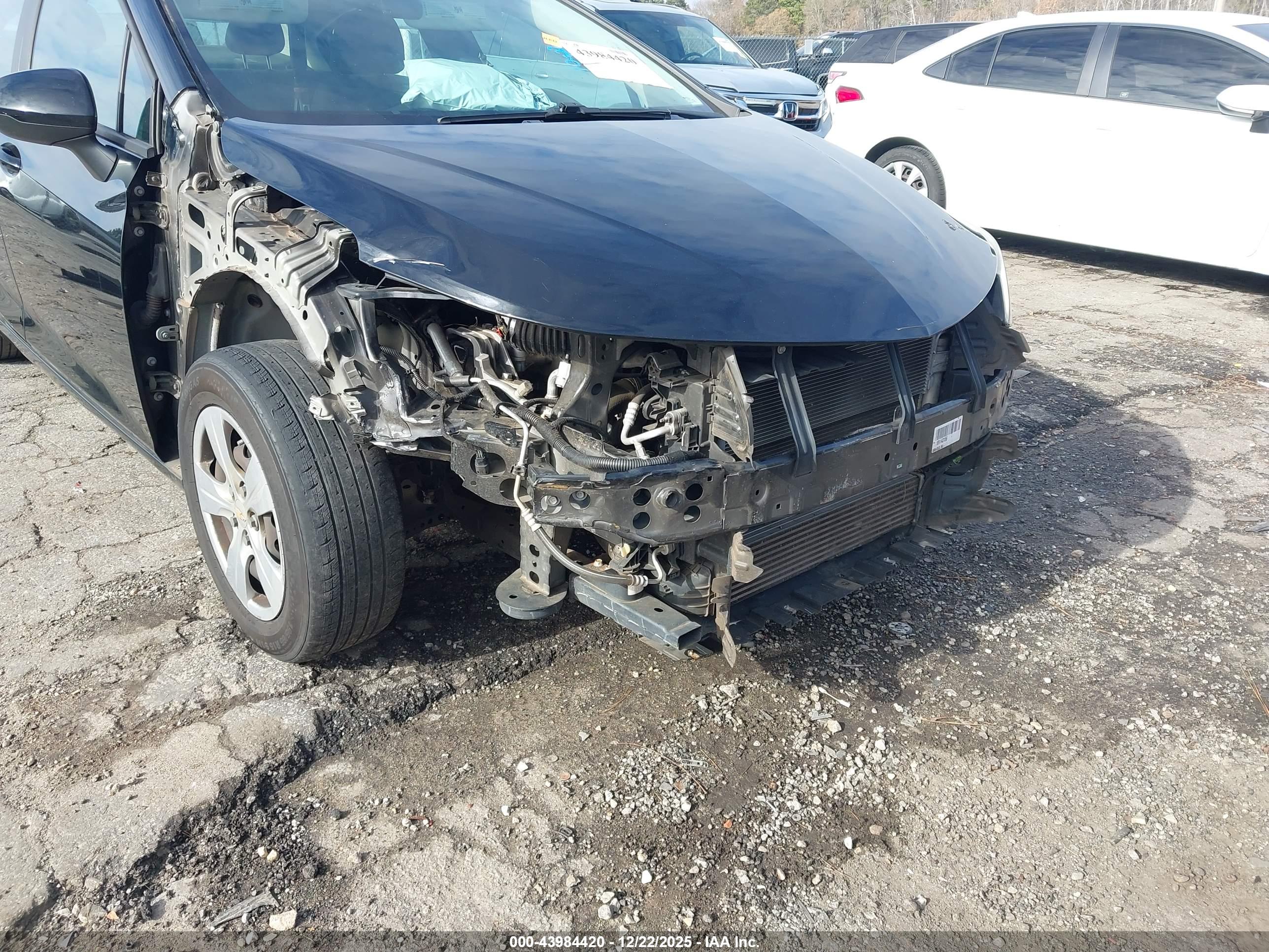 CHEVROLET CRUZE image 6