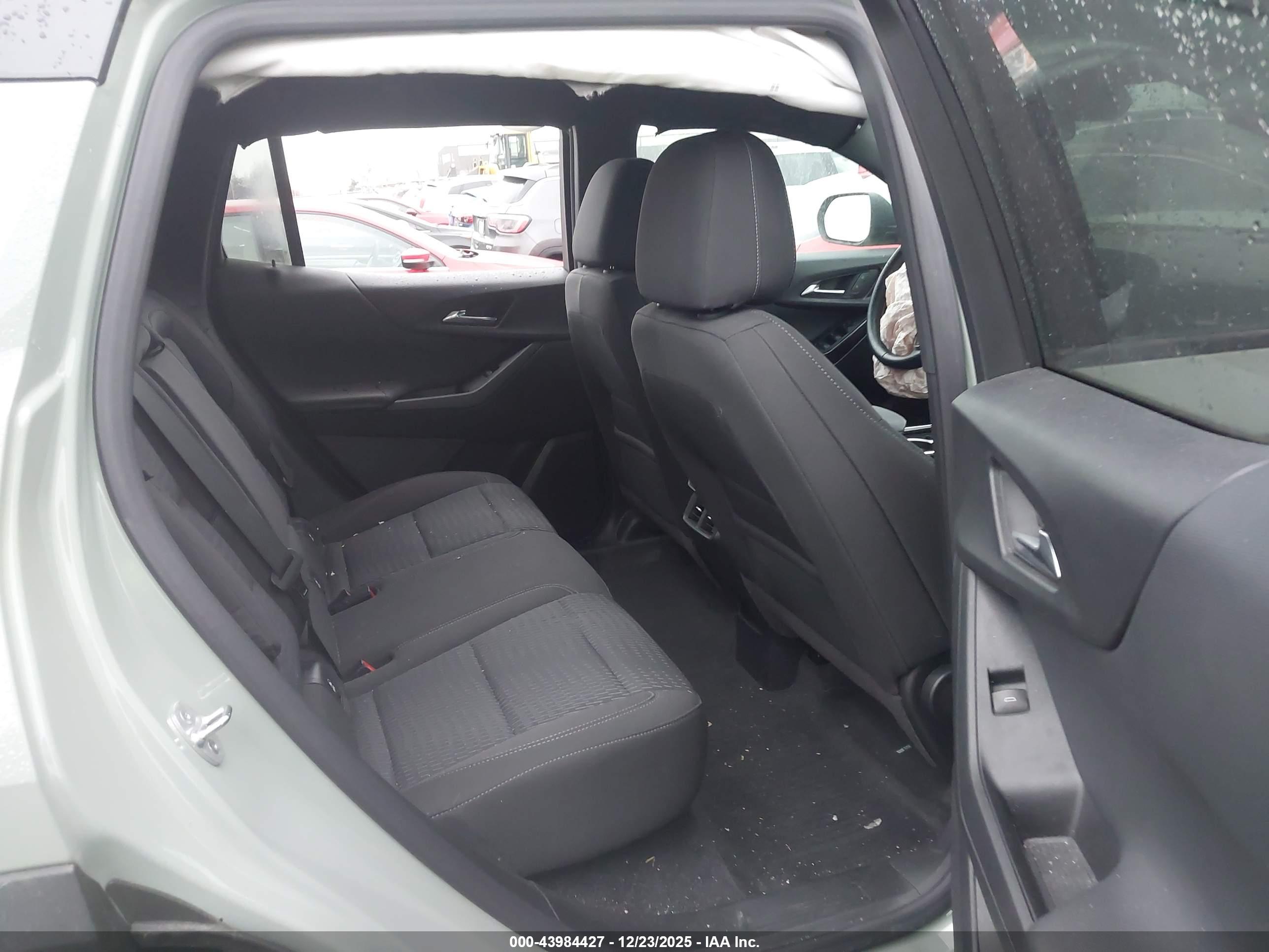 CHEVROLET EQUINOX image 8