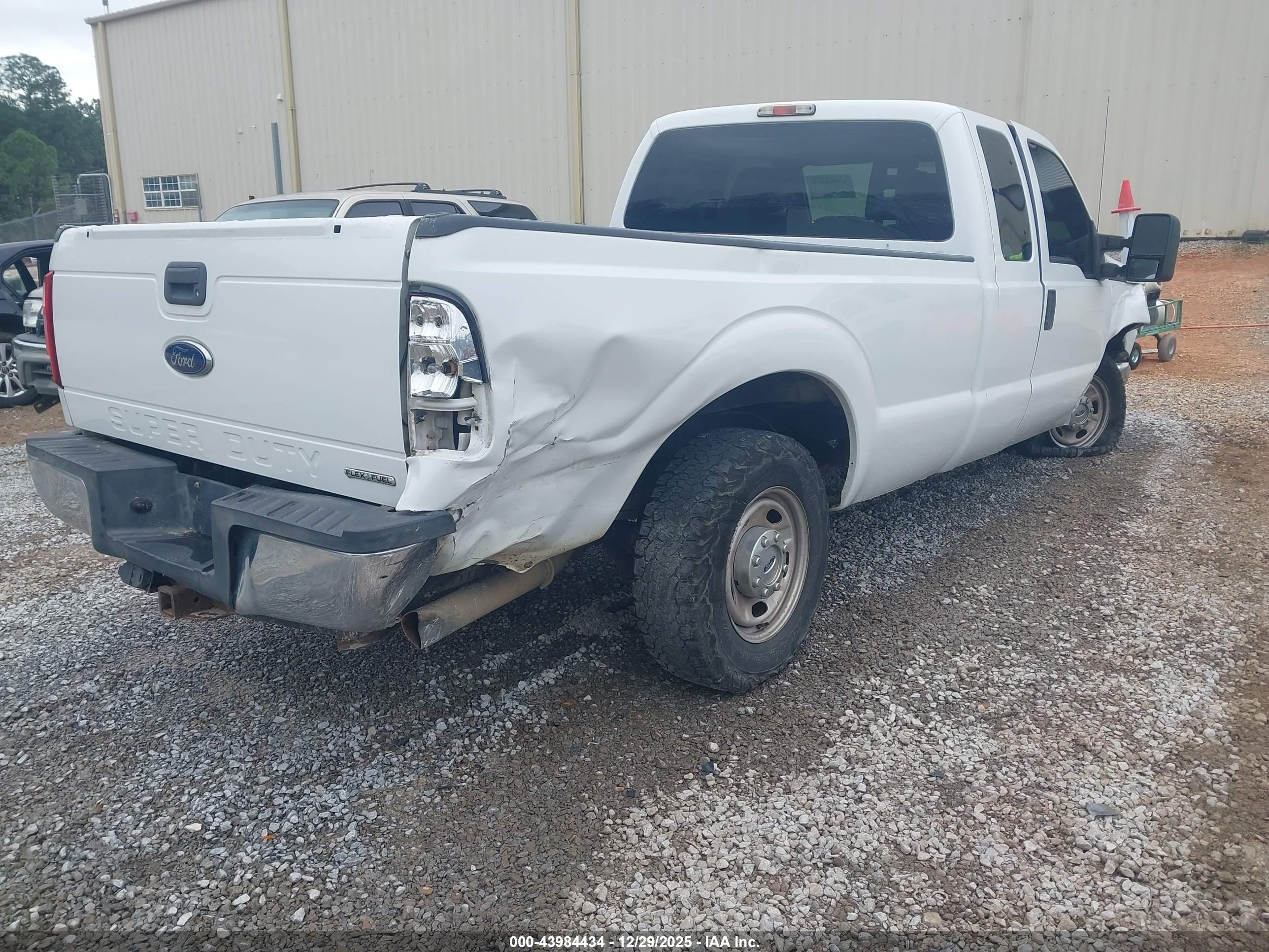 FORD F-250 image 4