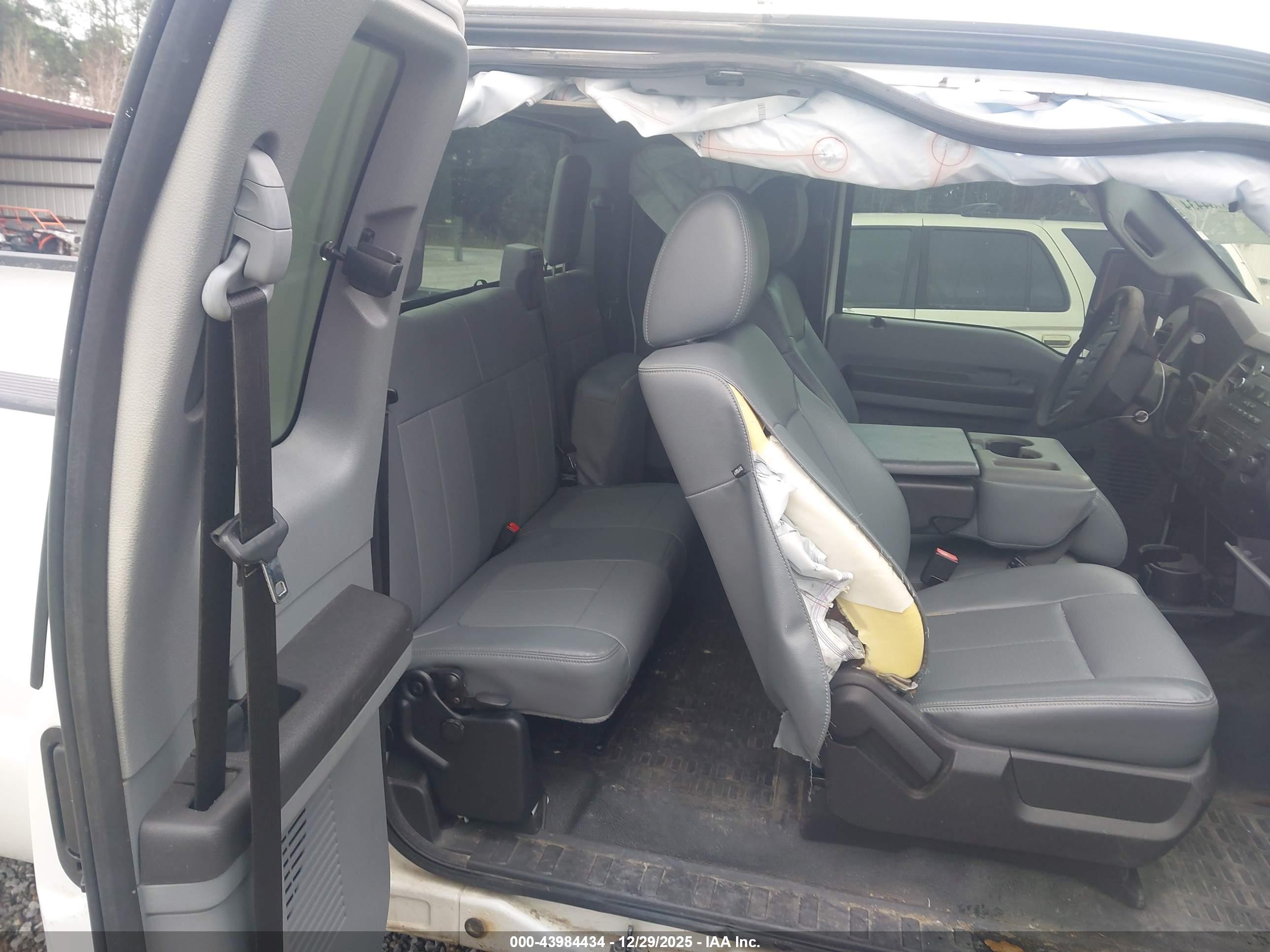 FORD F-250 image 8
