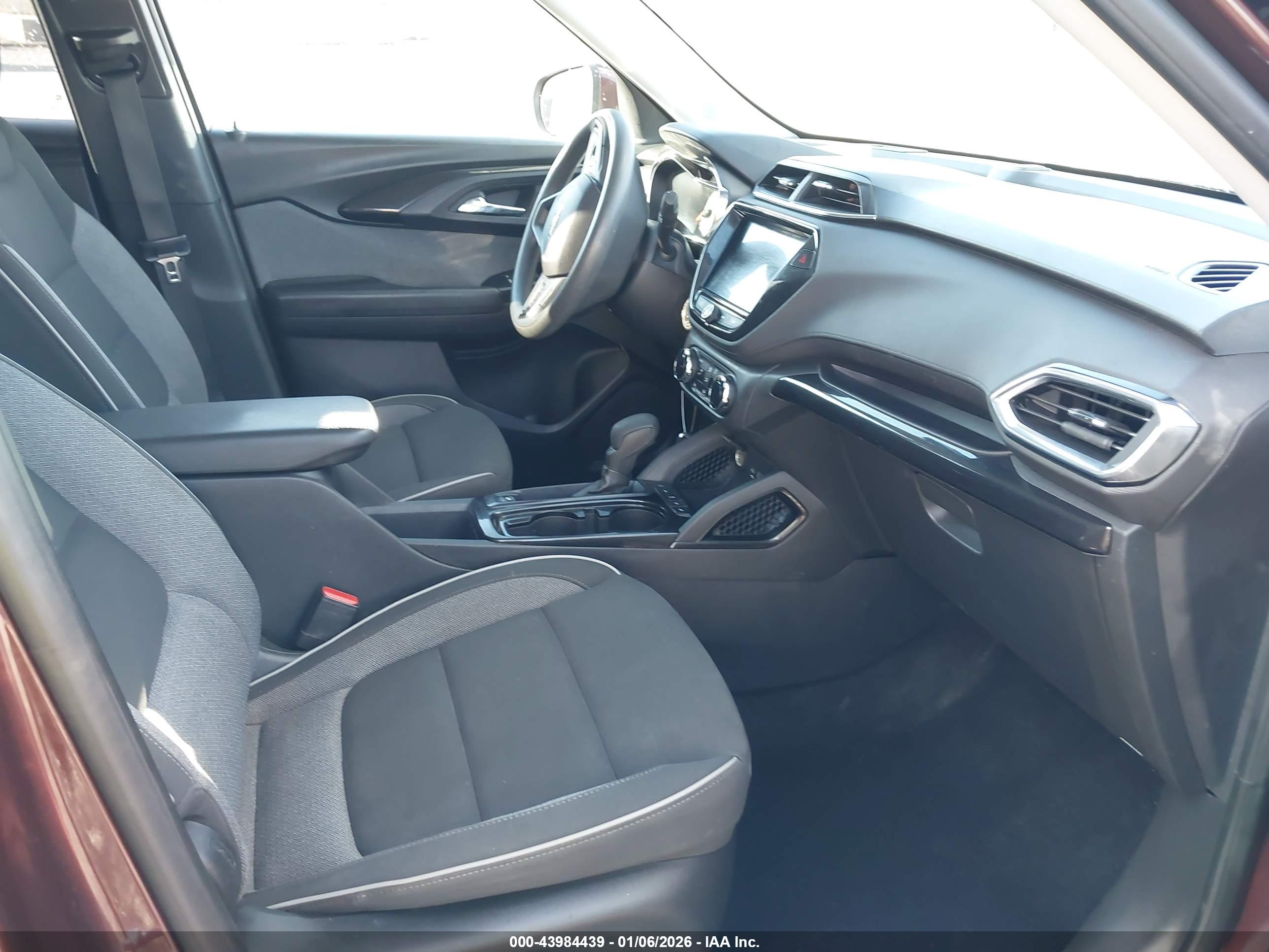 CHEVROLET TRAILBLAZER image 5