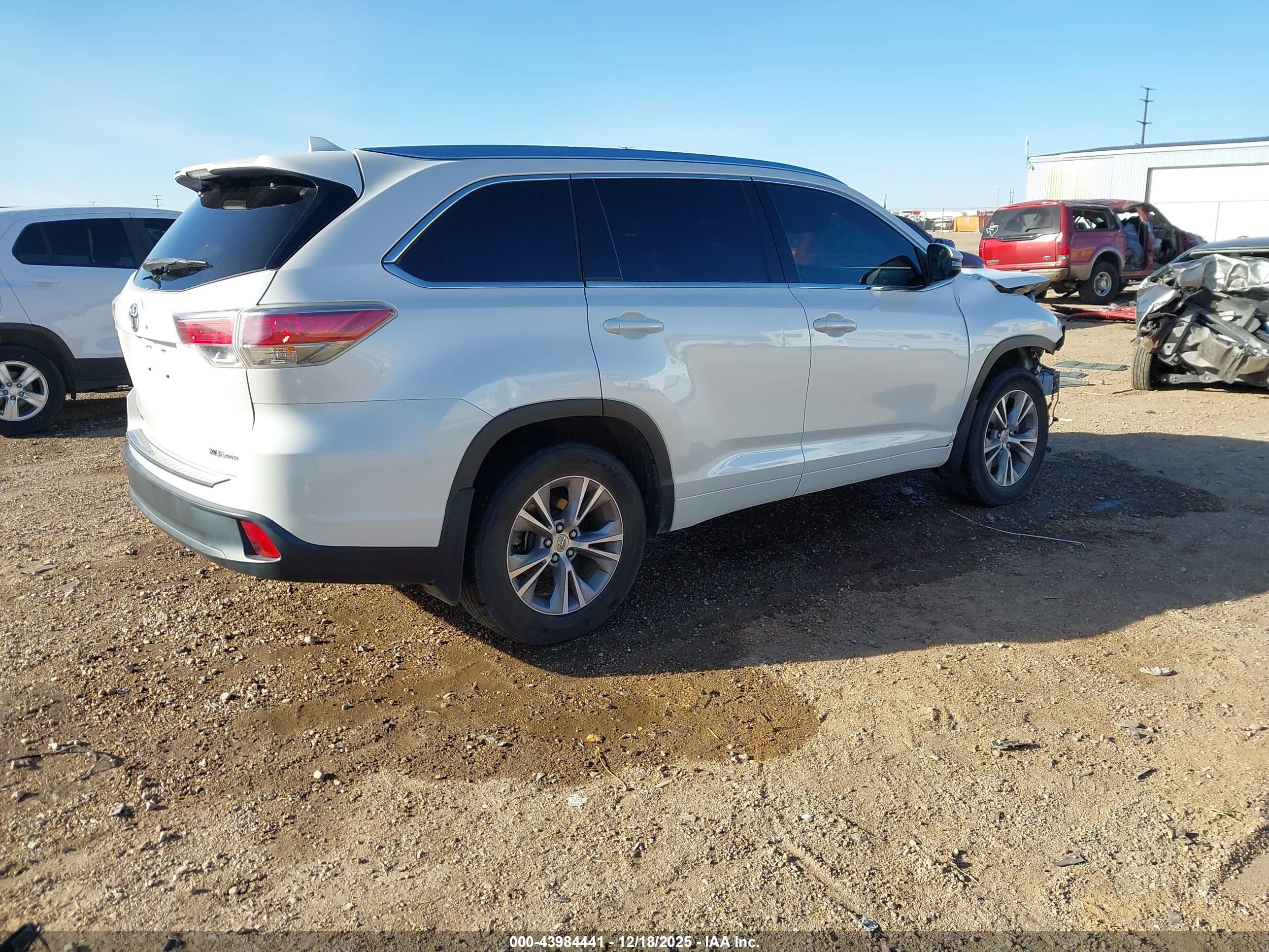 TOYOTA HIGHLANDER image 4