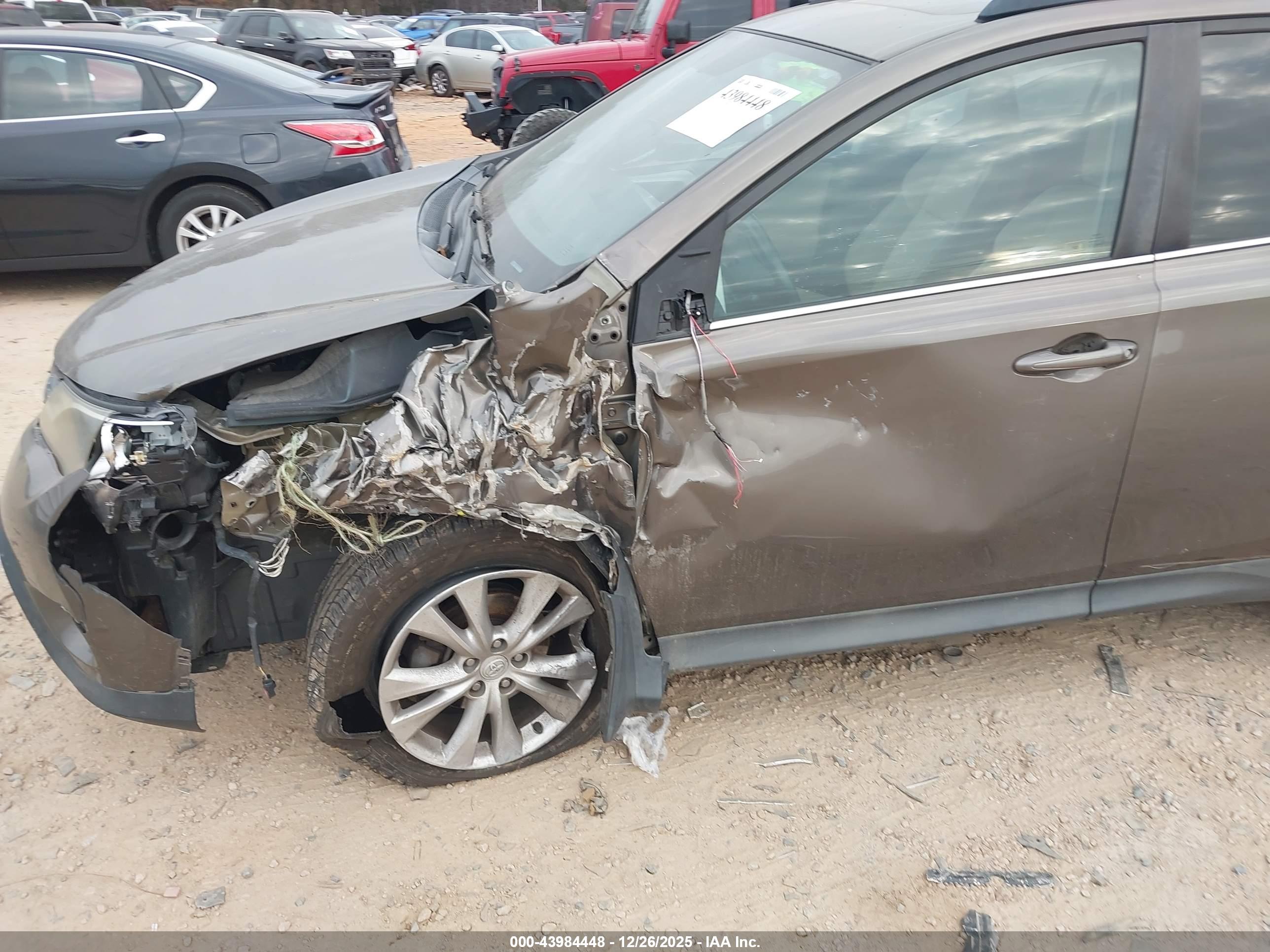 TOYOTA RAV4 image 6