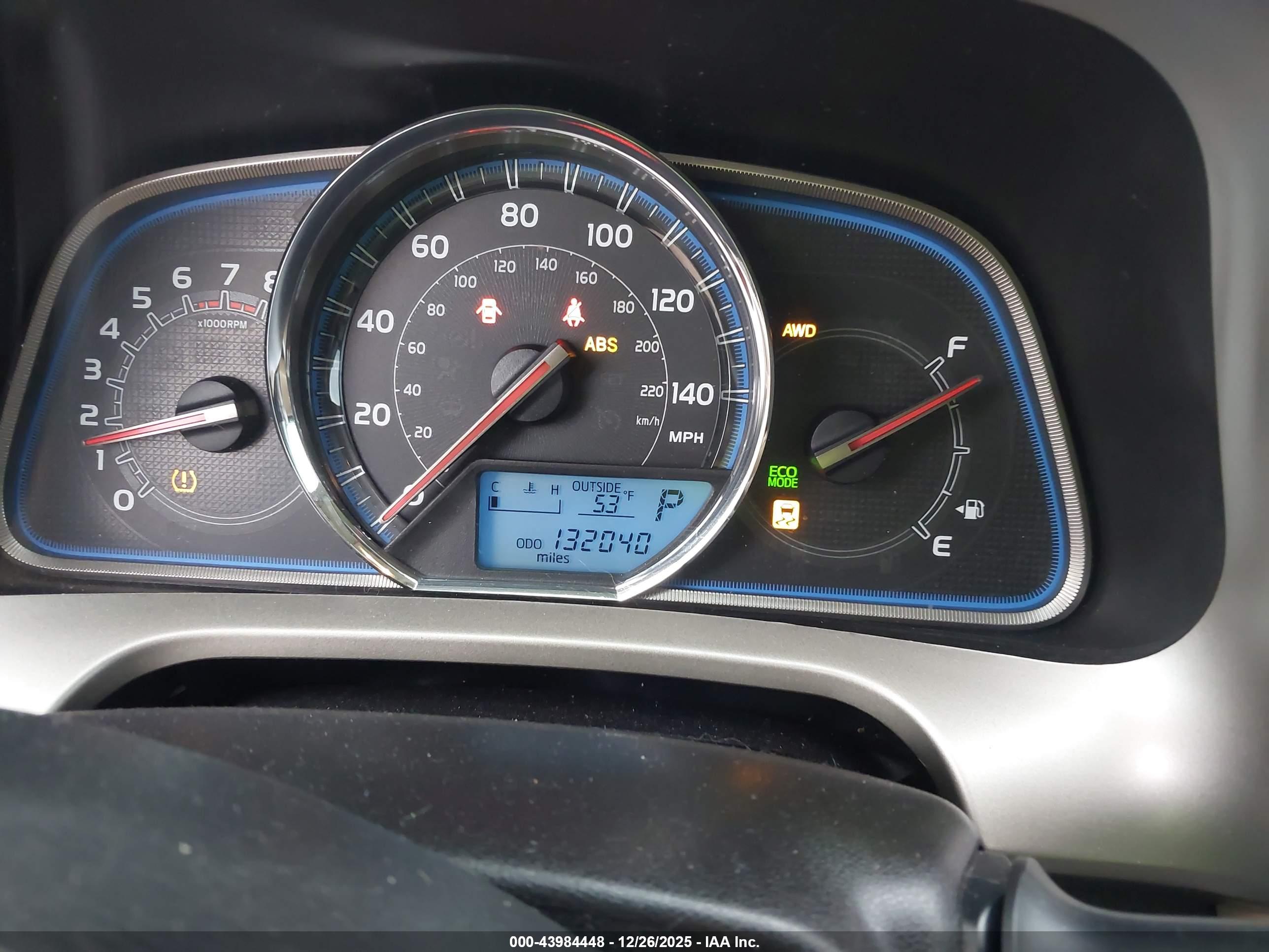 TOYOTA RAV4 image 7
