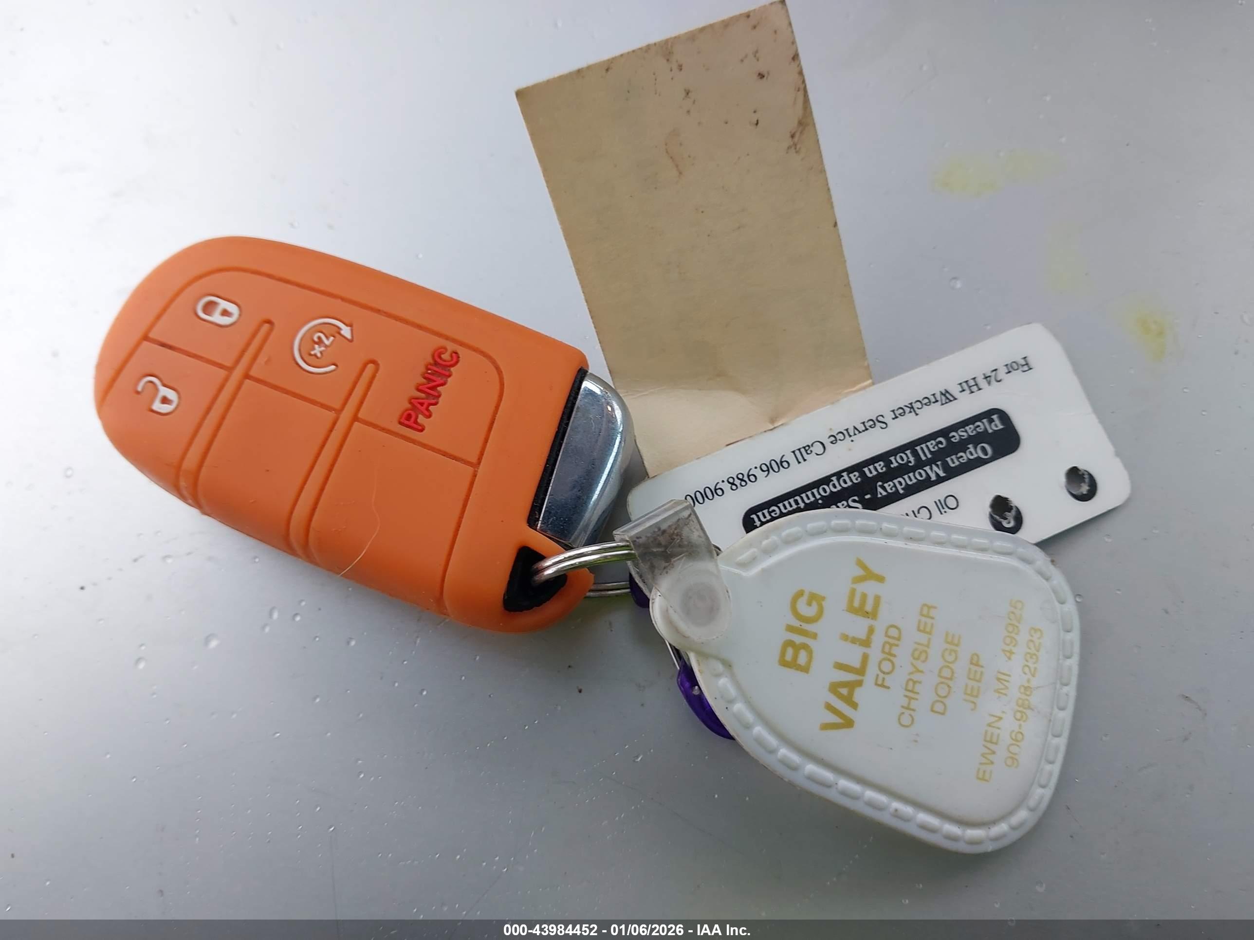 JEEP RENEGADE image 11