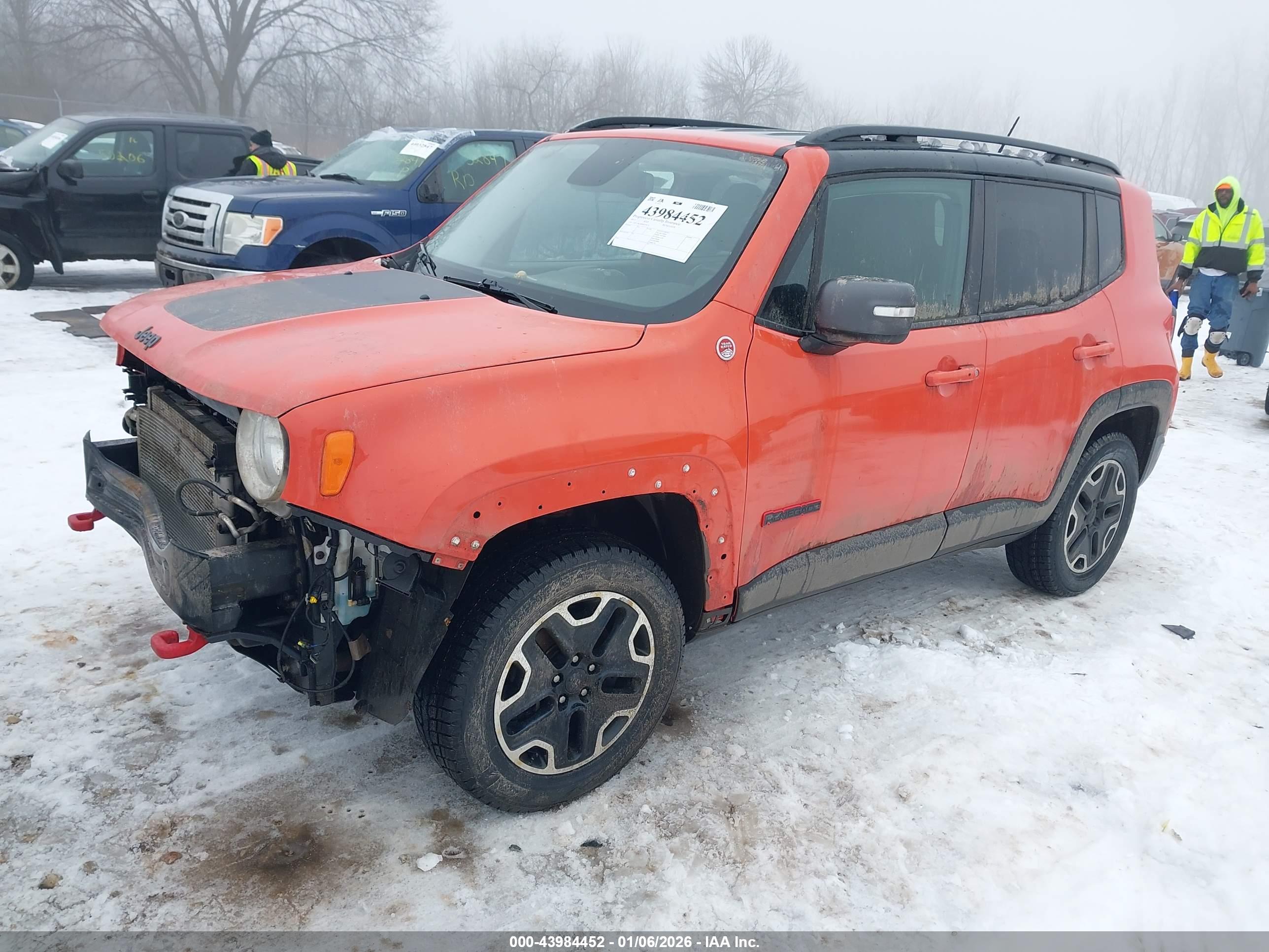 JEEP RENEGADE image 2