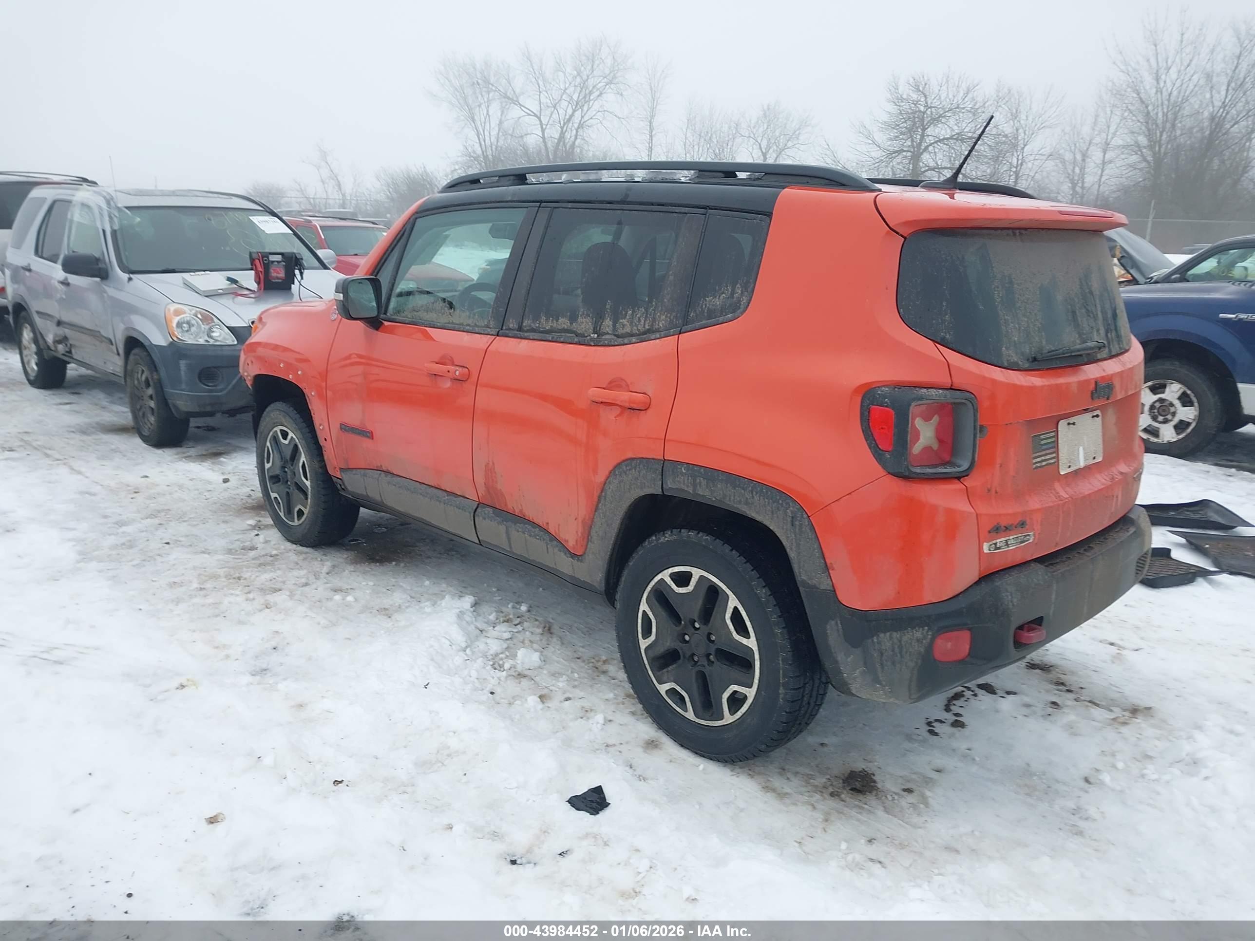 JEEP RENEGADE image 3
