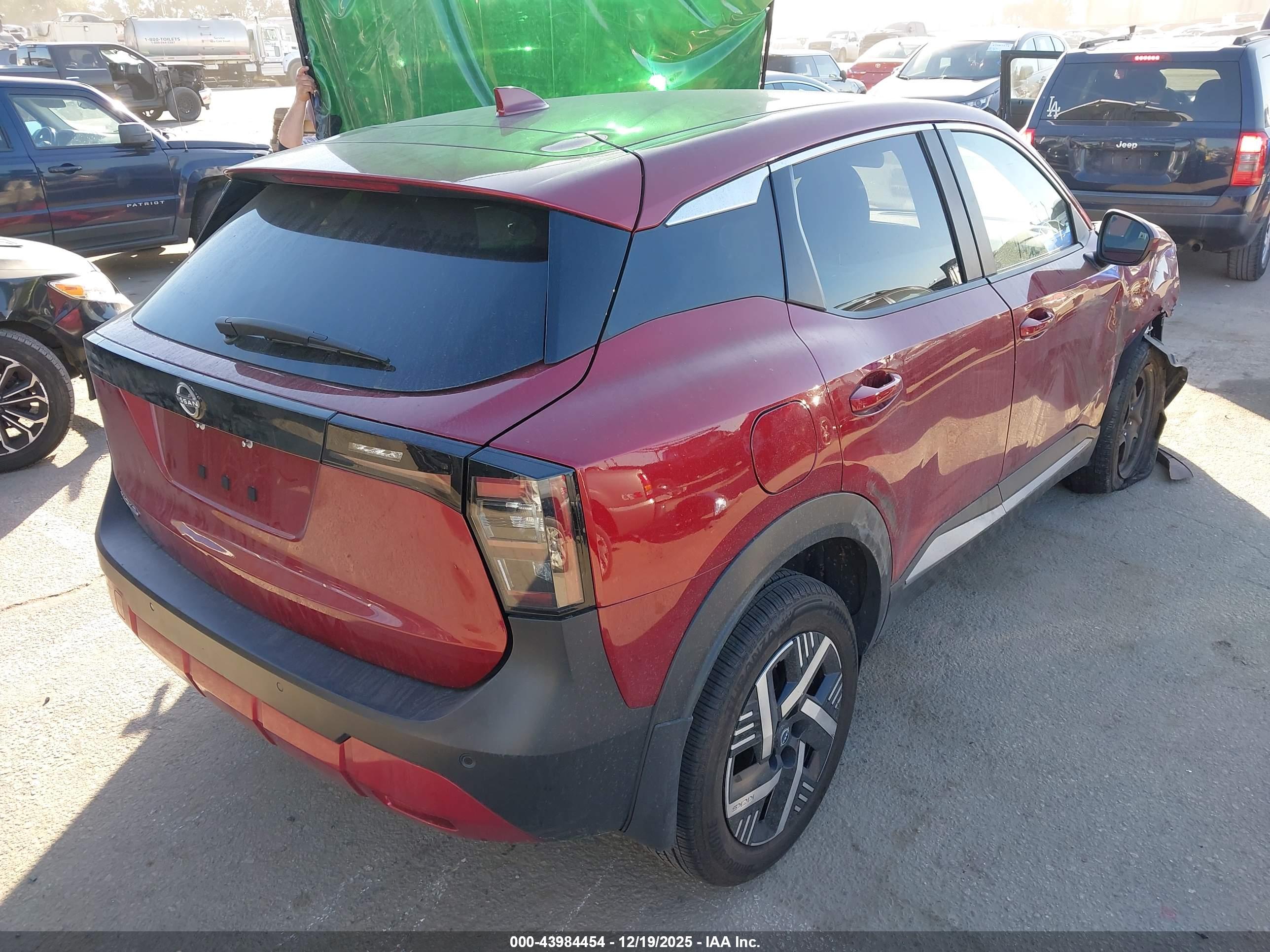 NISSAN KICKS image 4