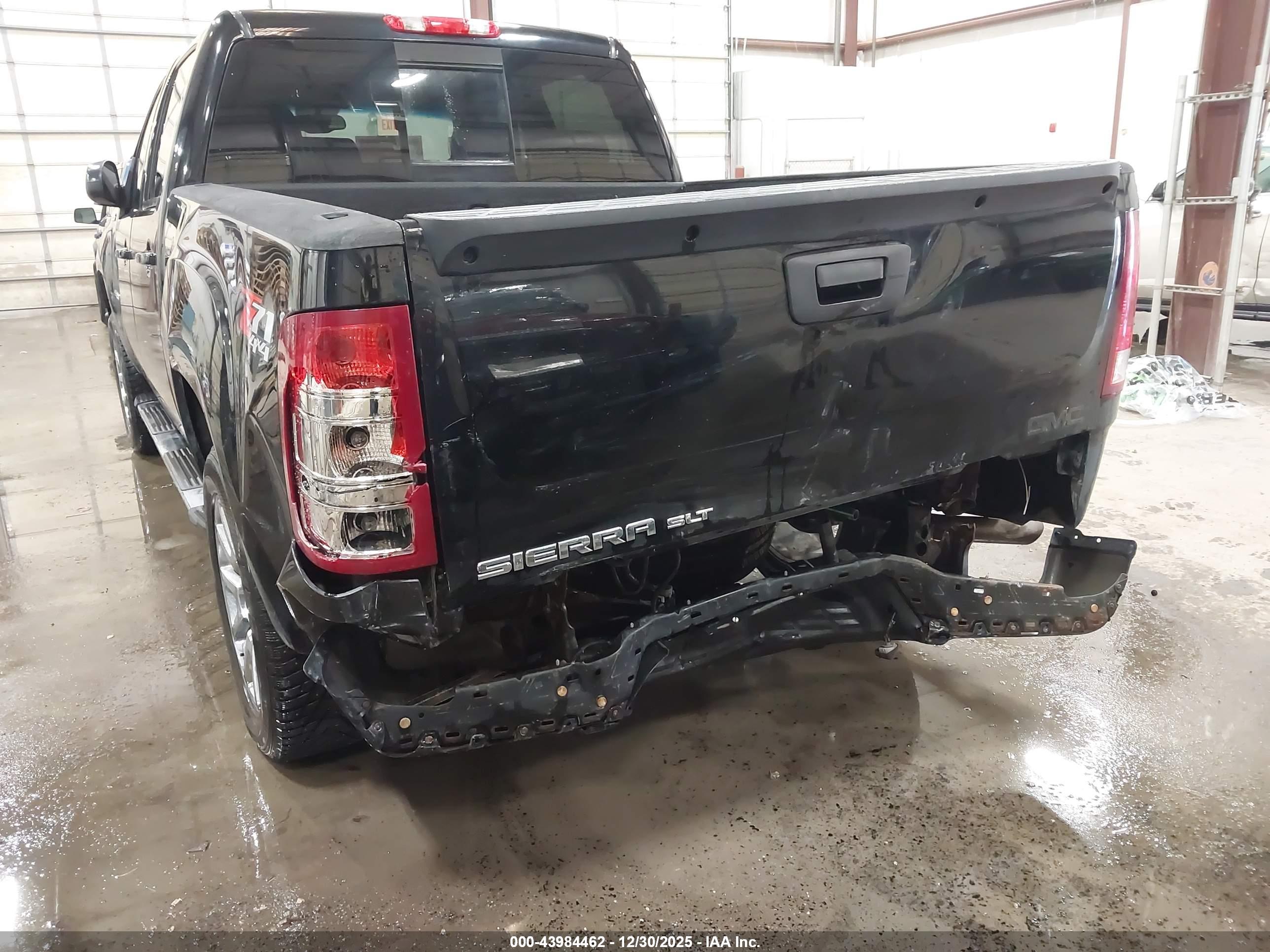 GMC SIERRA image 6