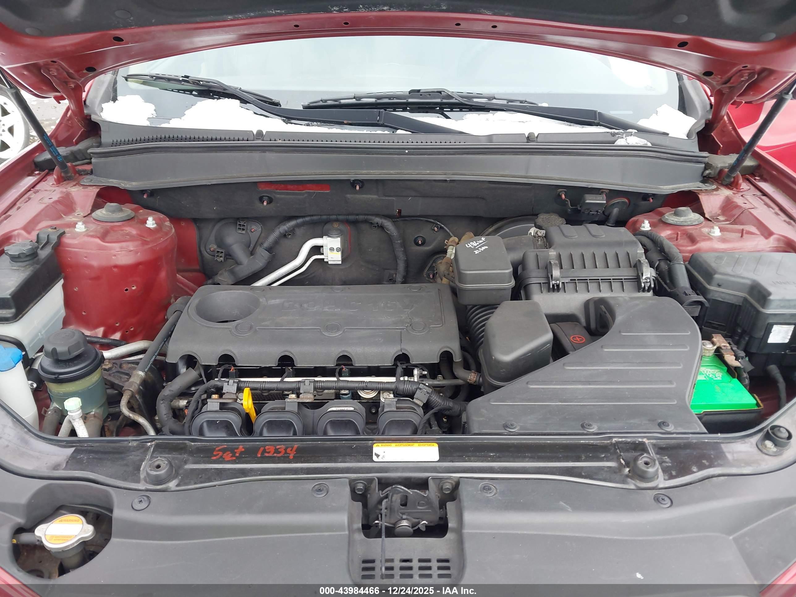 HYUNDAI SANTA image 10