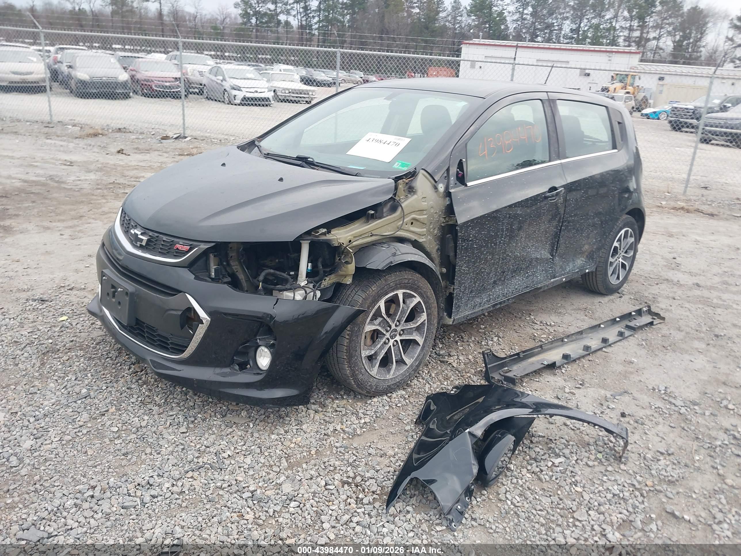 CHEVROLET SONIC image 2
