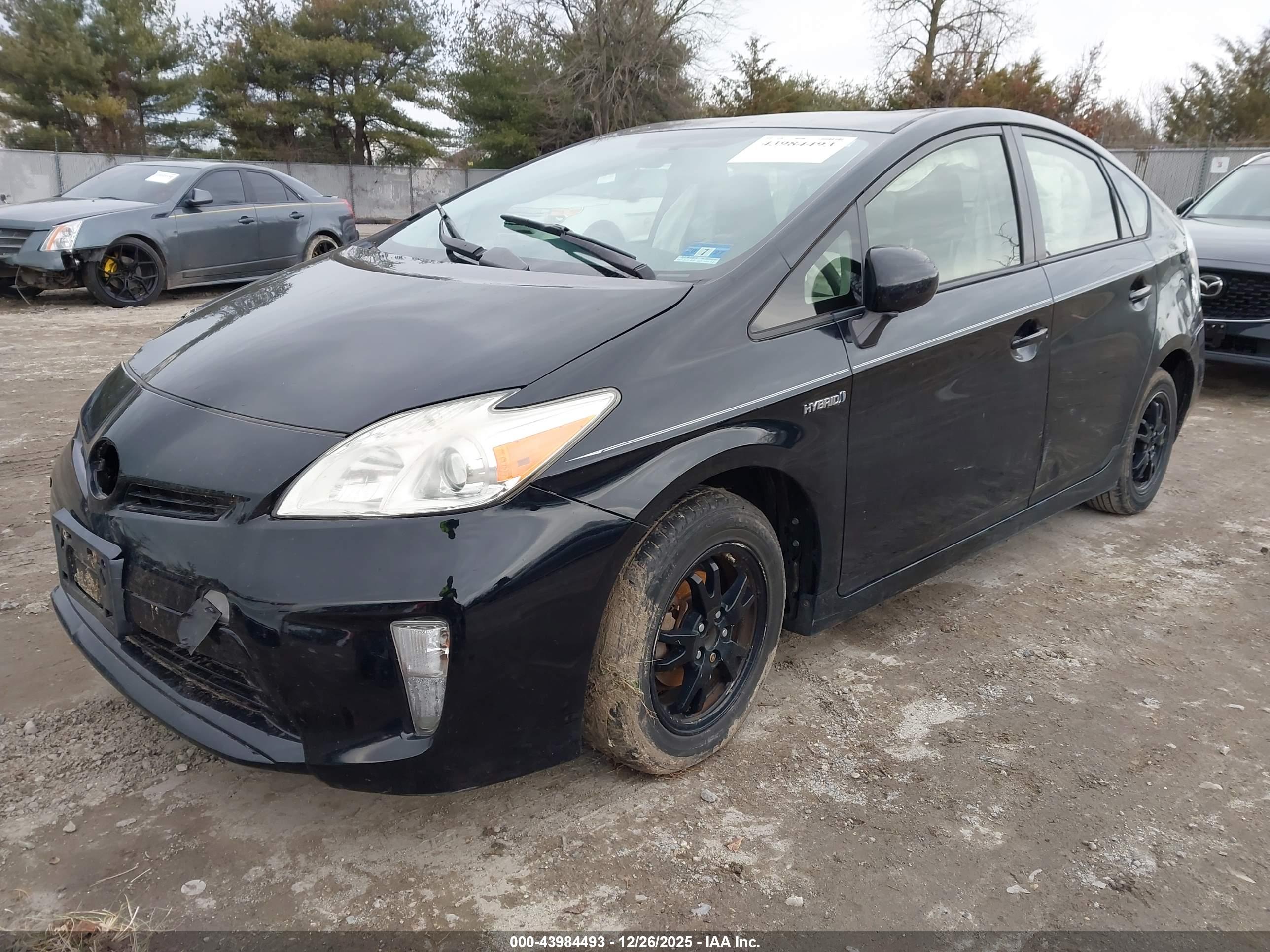 TOYOTA PRIUS image 2
