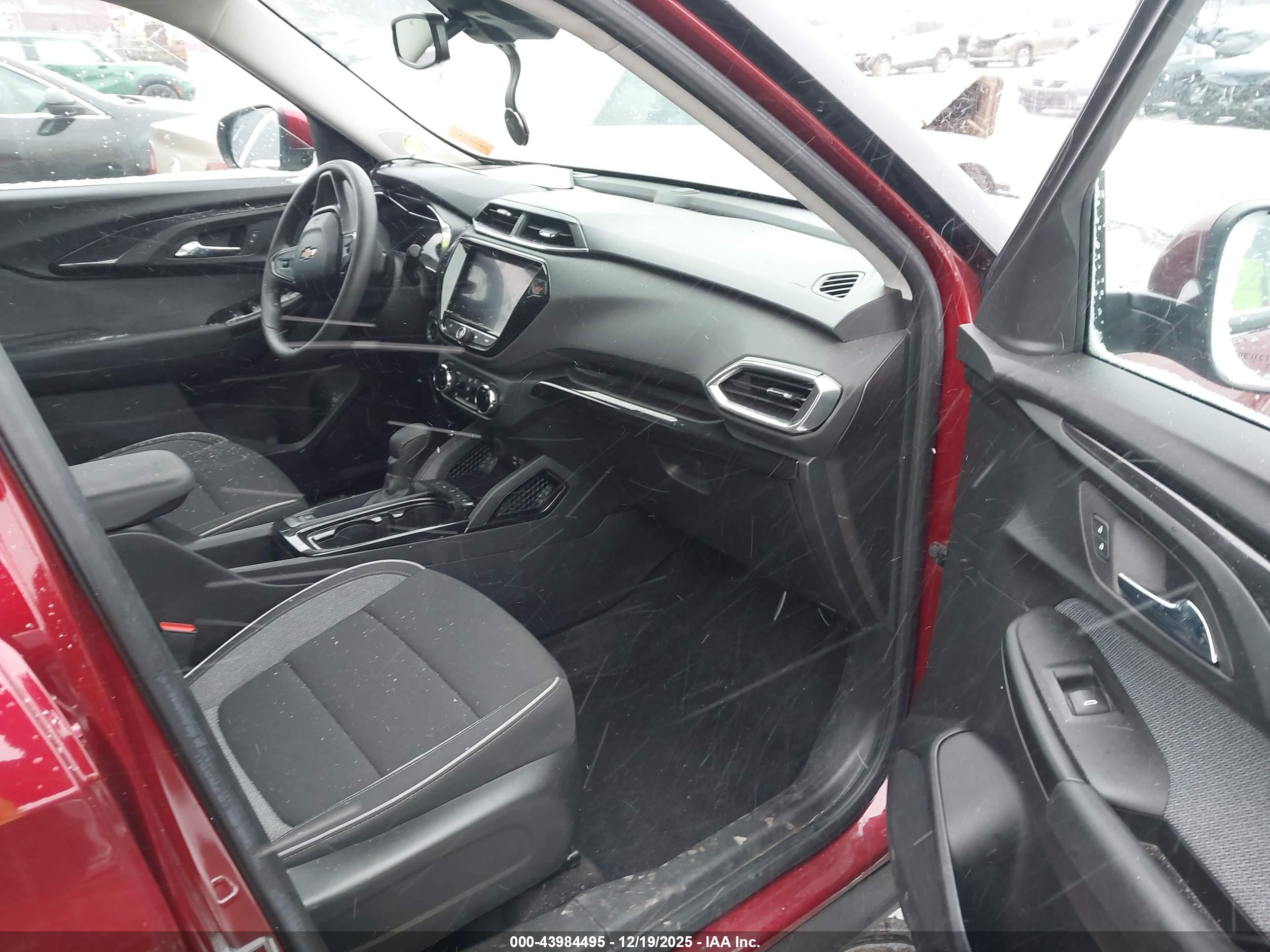 CHEVROLET TRAILBLAZER image 5