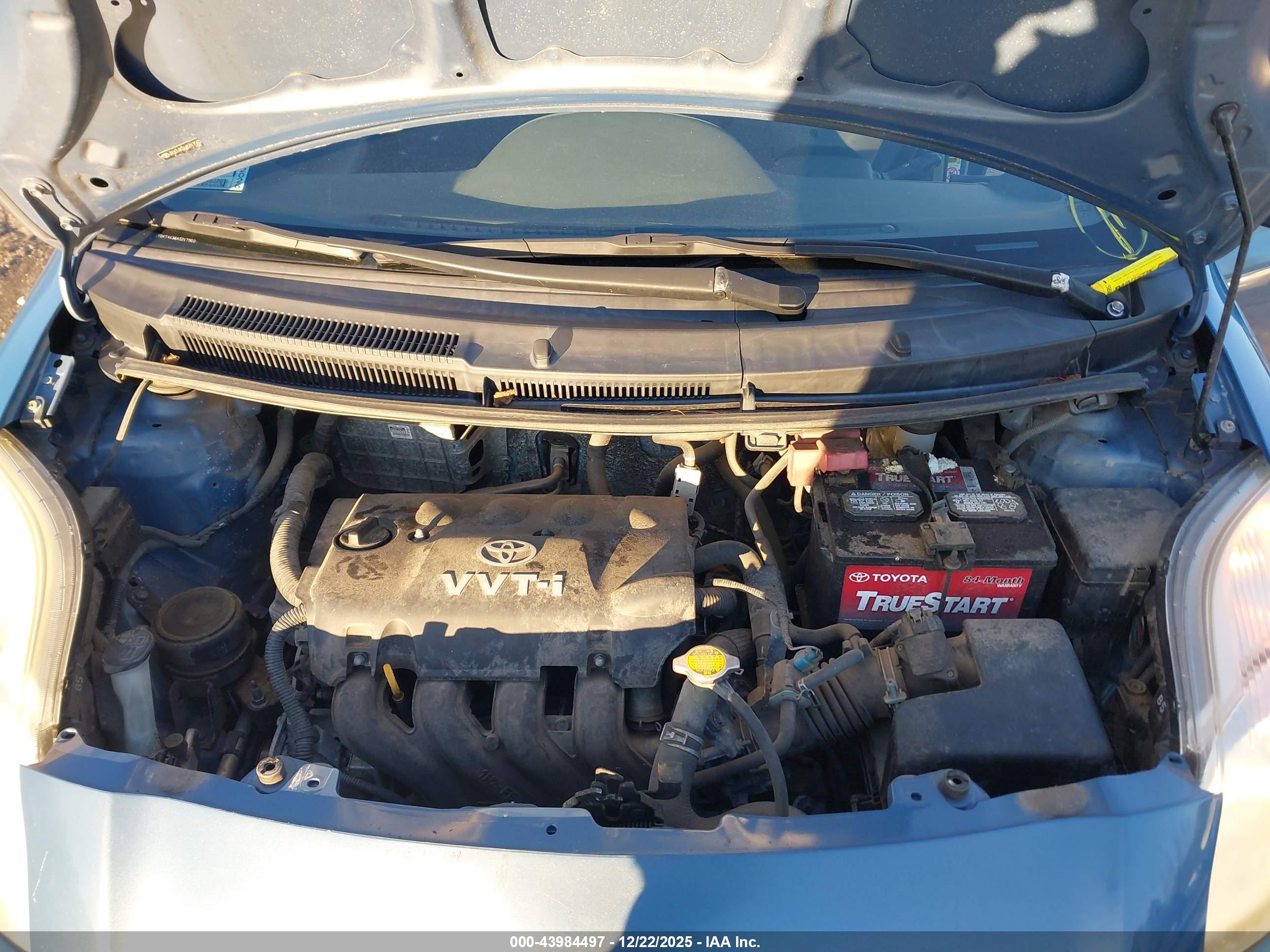 TOYOTA YARIS image 10