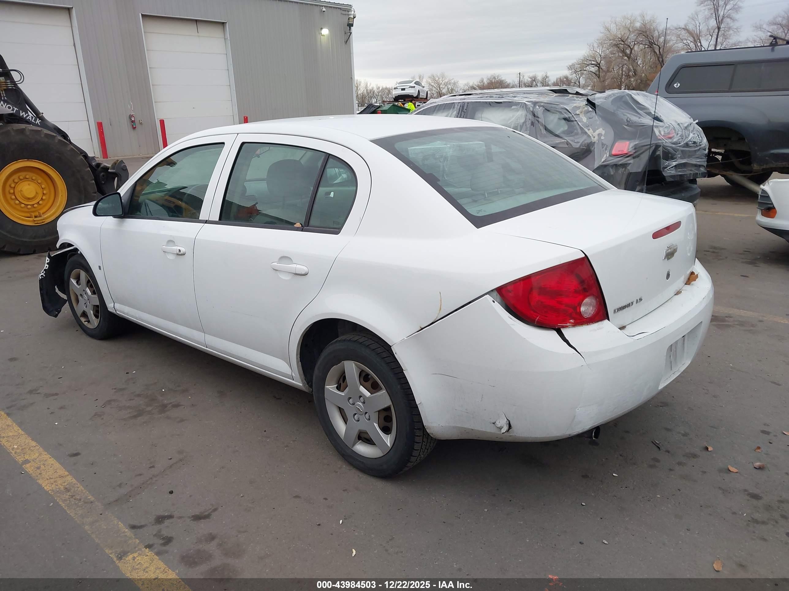 CHEVROLET COBALT image 3