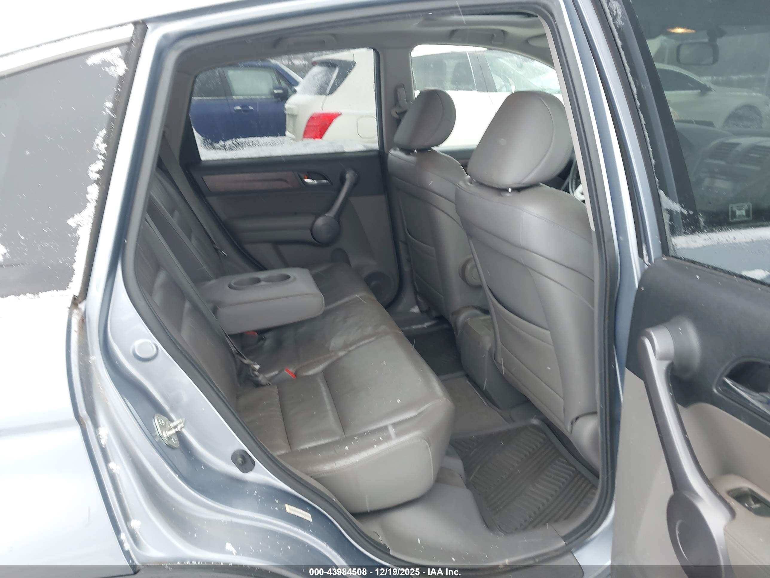 HONDA CR-V image 8