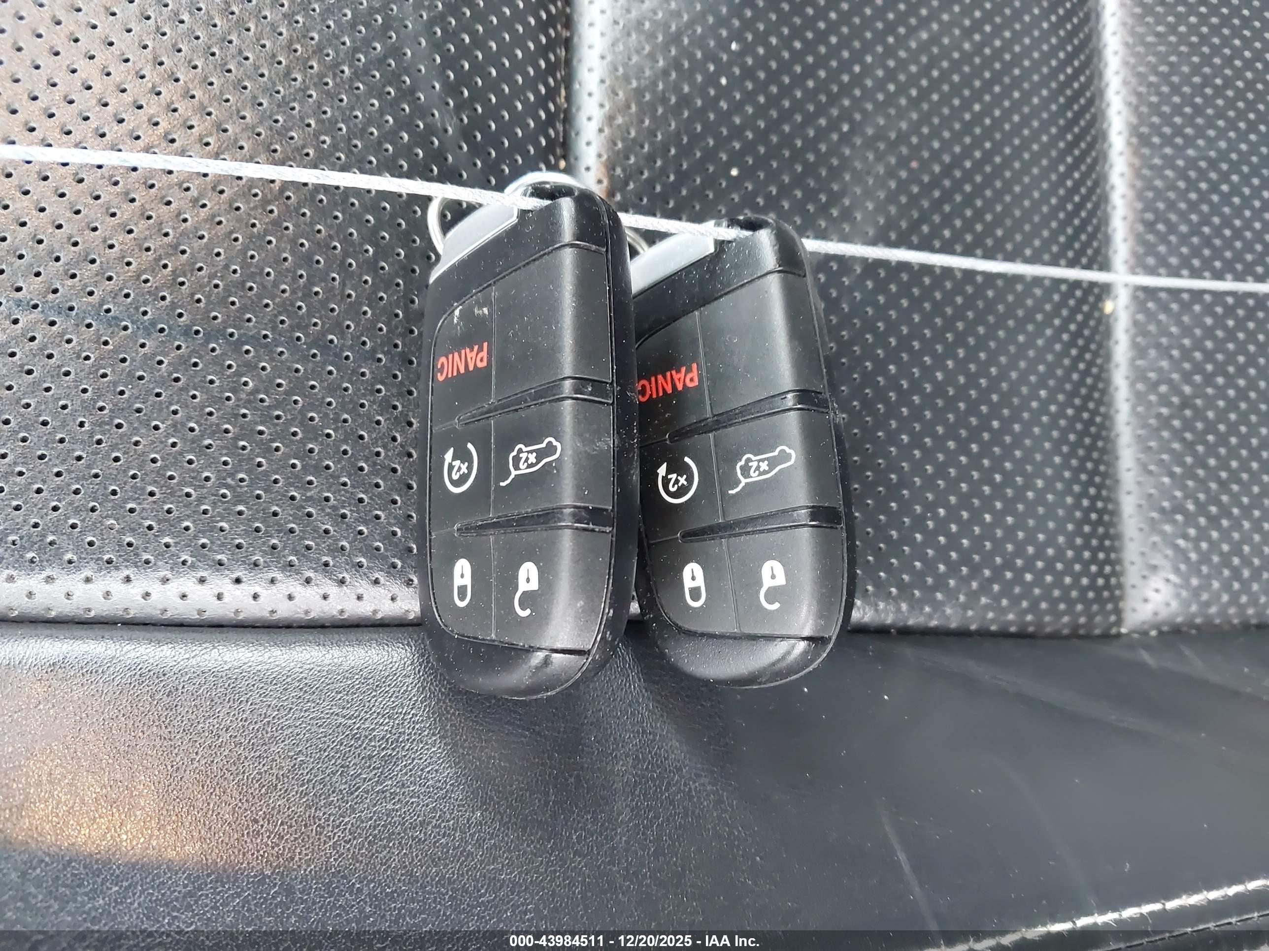 JEEP GRAND image 11