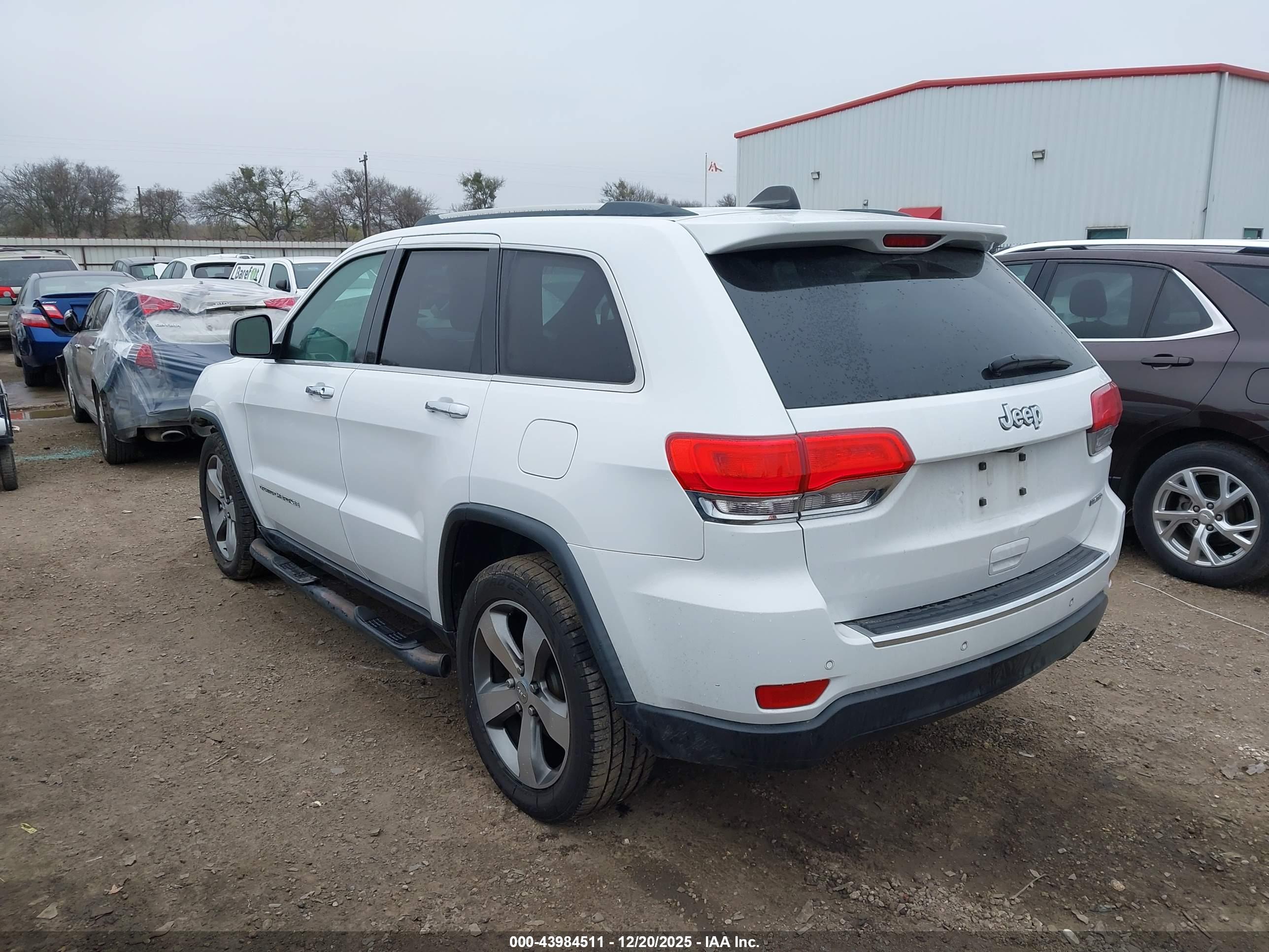 JEEP GRAND image 3