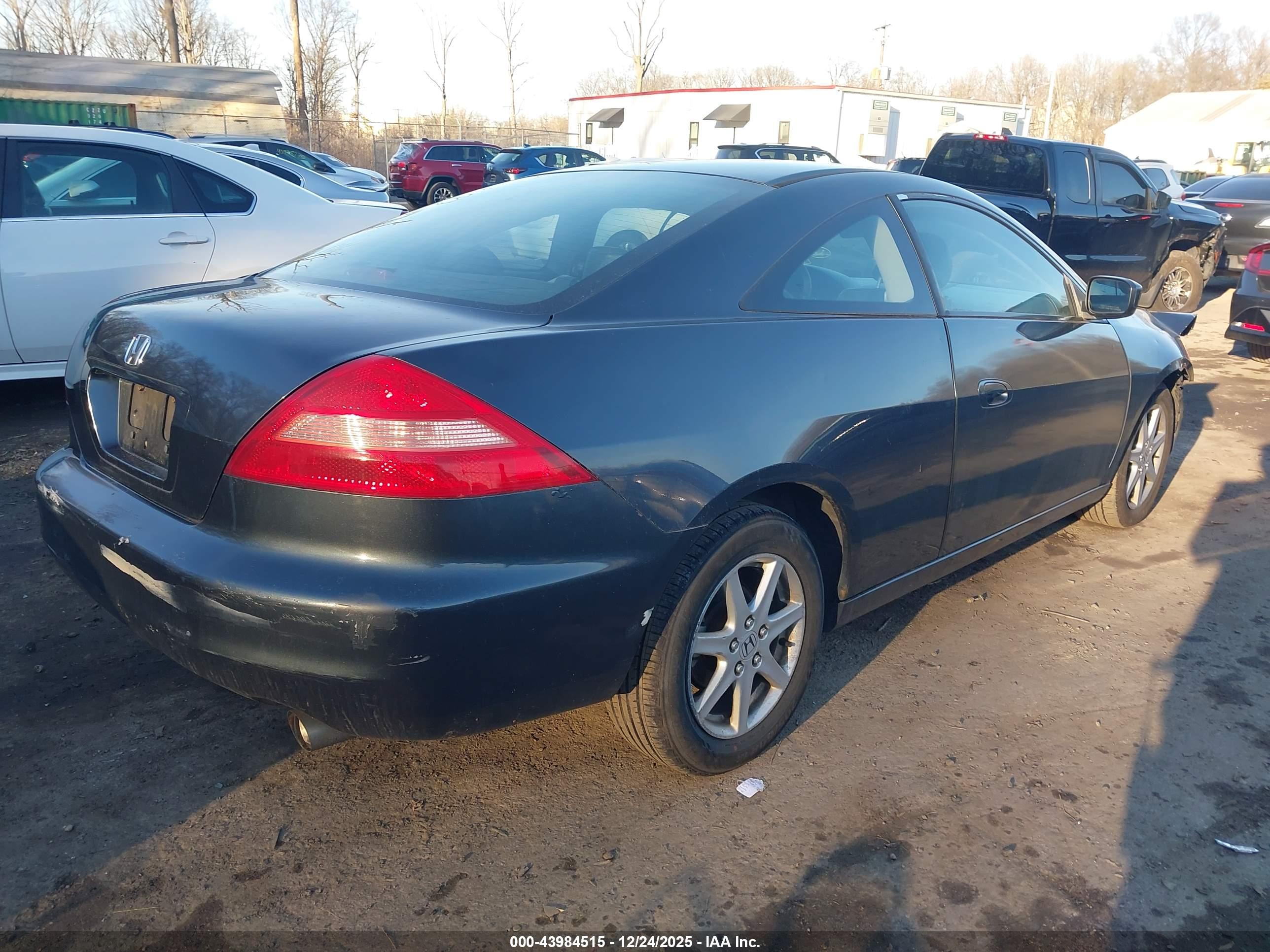 HONDA ACCORD image 4