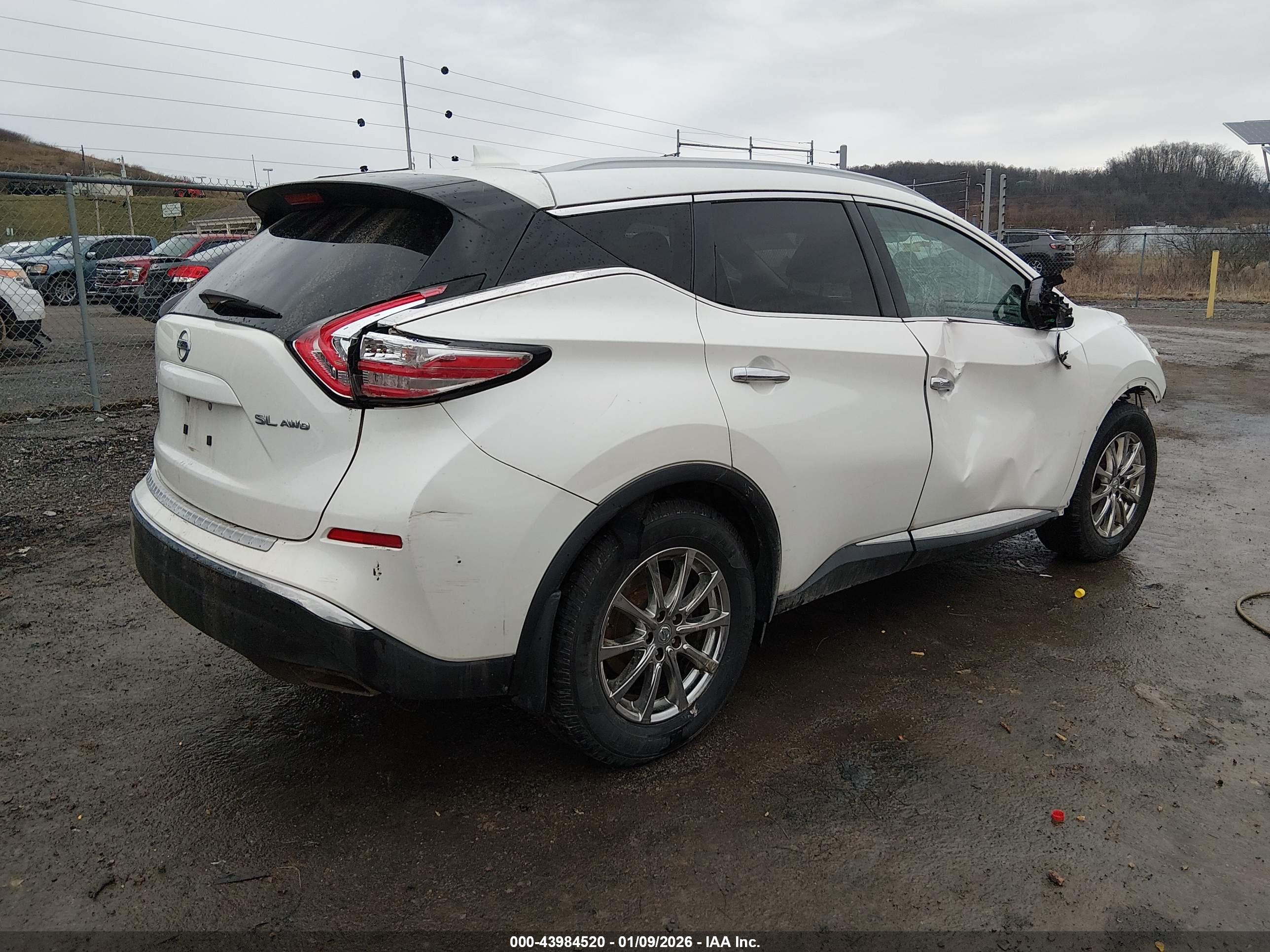 NISSAN MURANO image 4