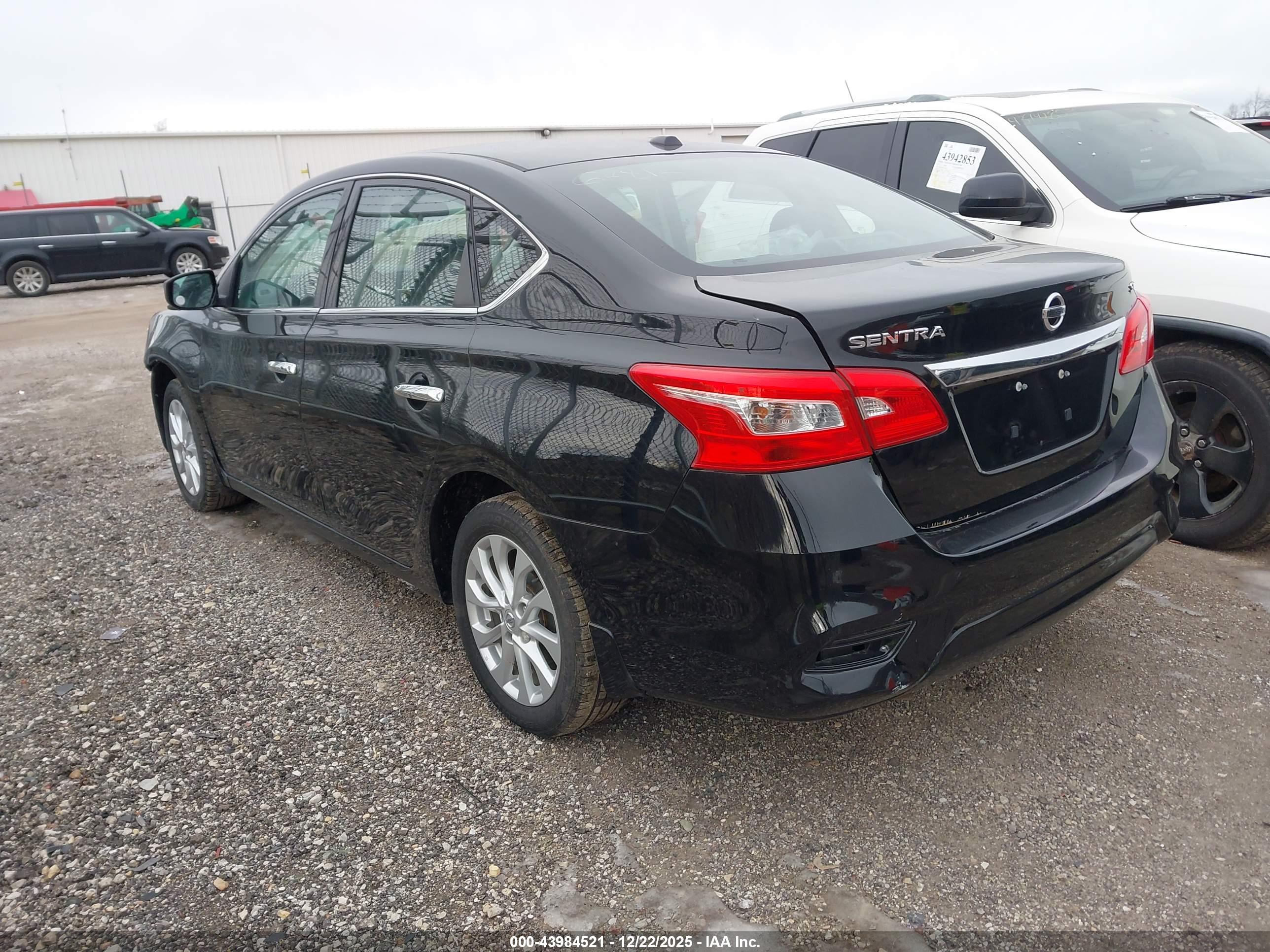 NISSAN SENTRA image 3