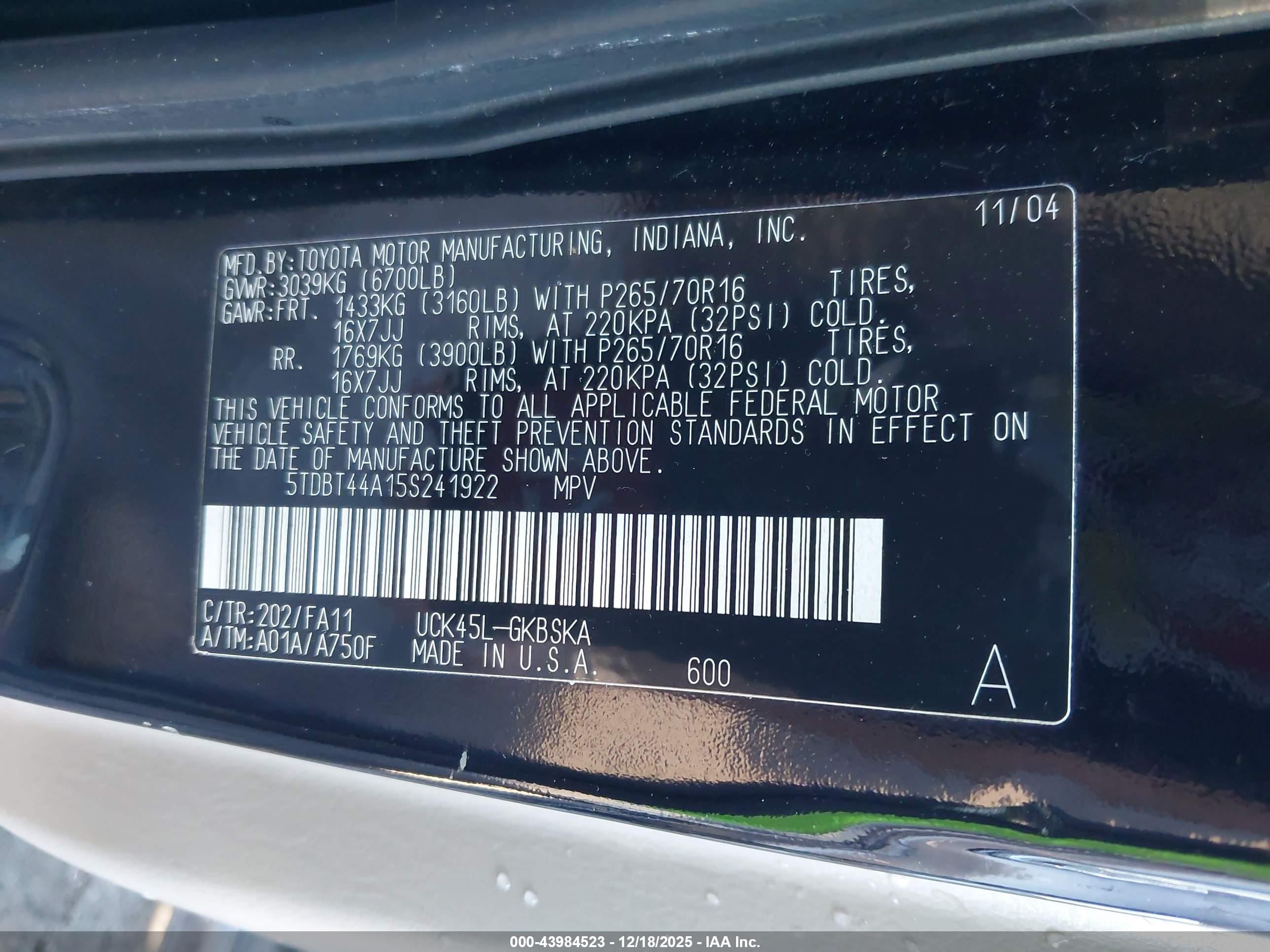TOYOTA SEQUOIA image 9