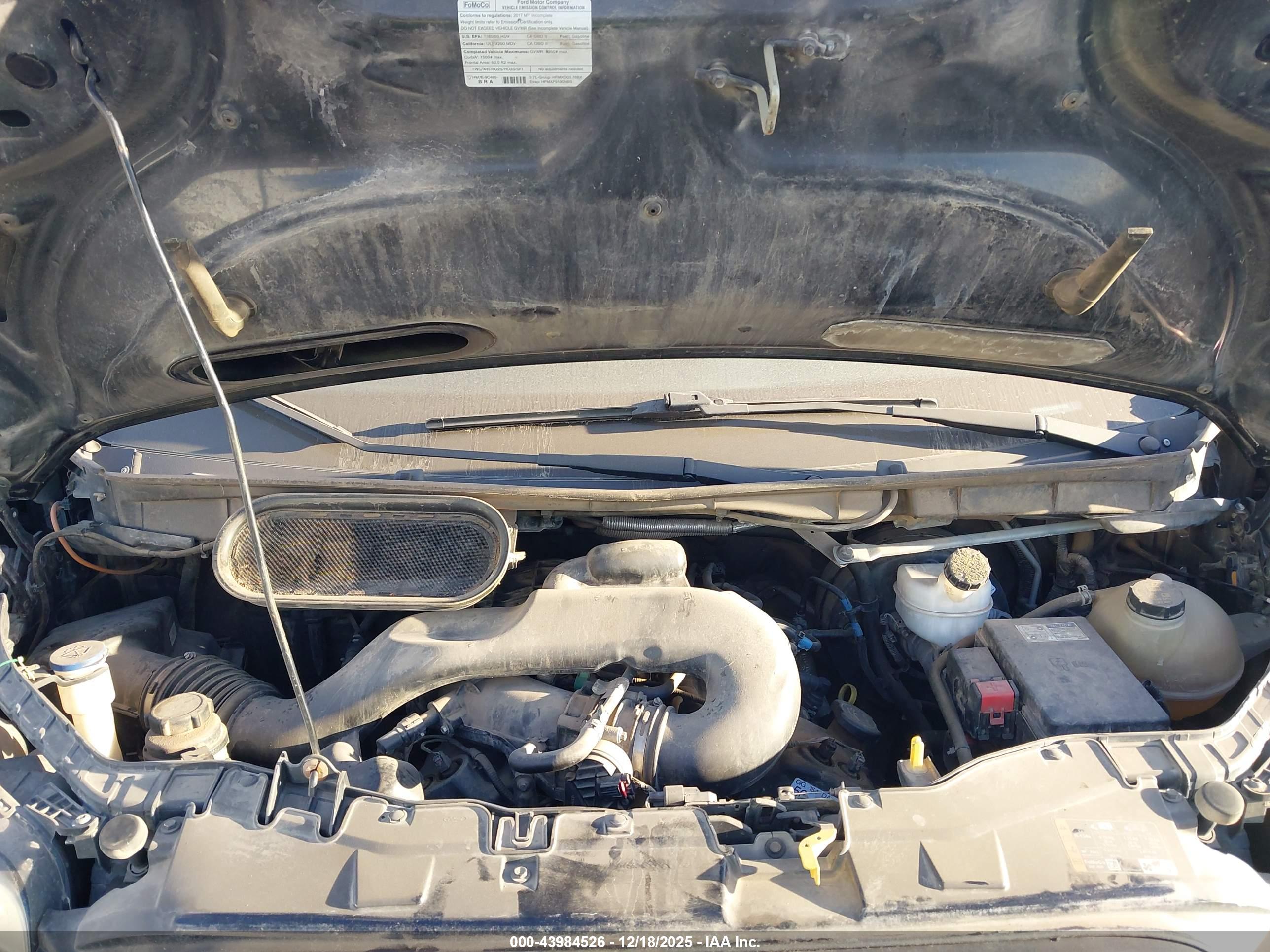 FORD TRANSIT-350 image 10