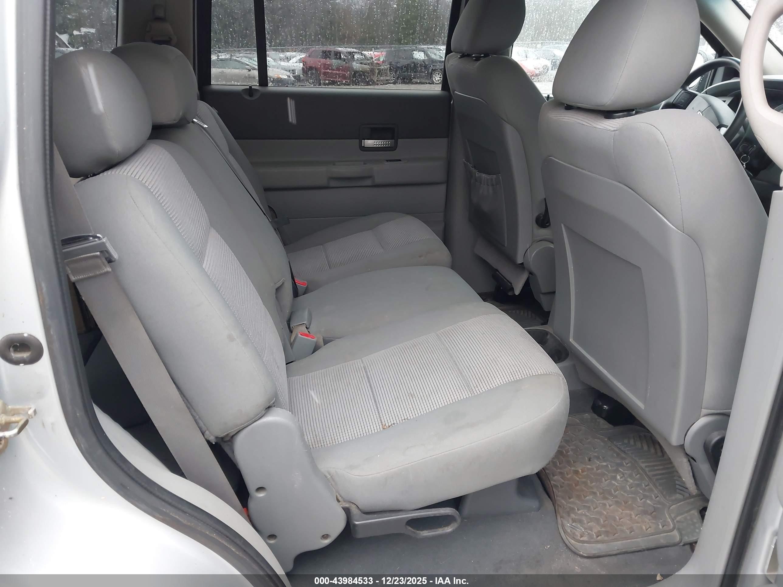 DODGE DURANGO image 8