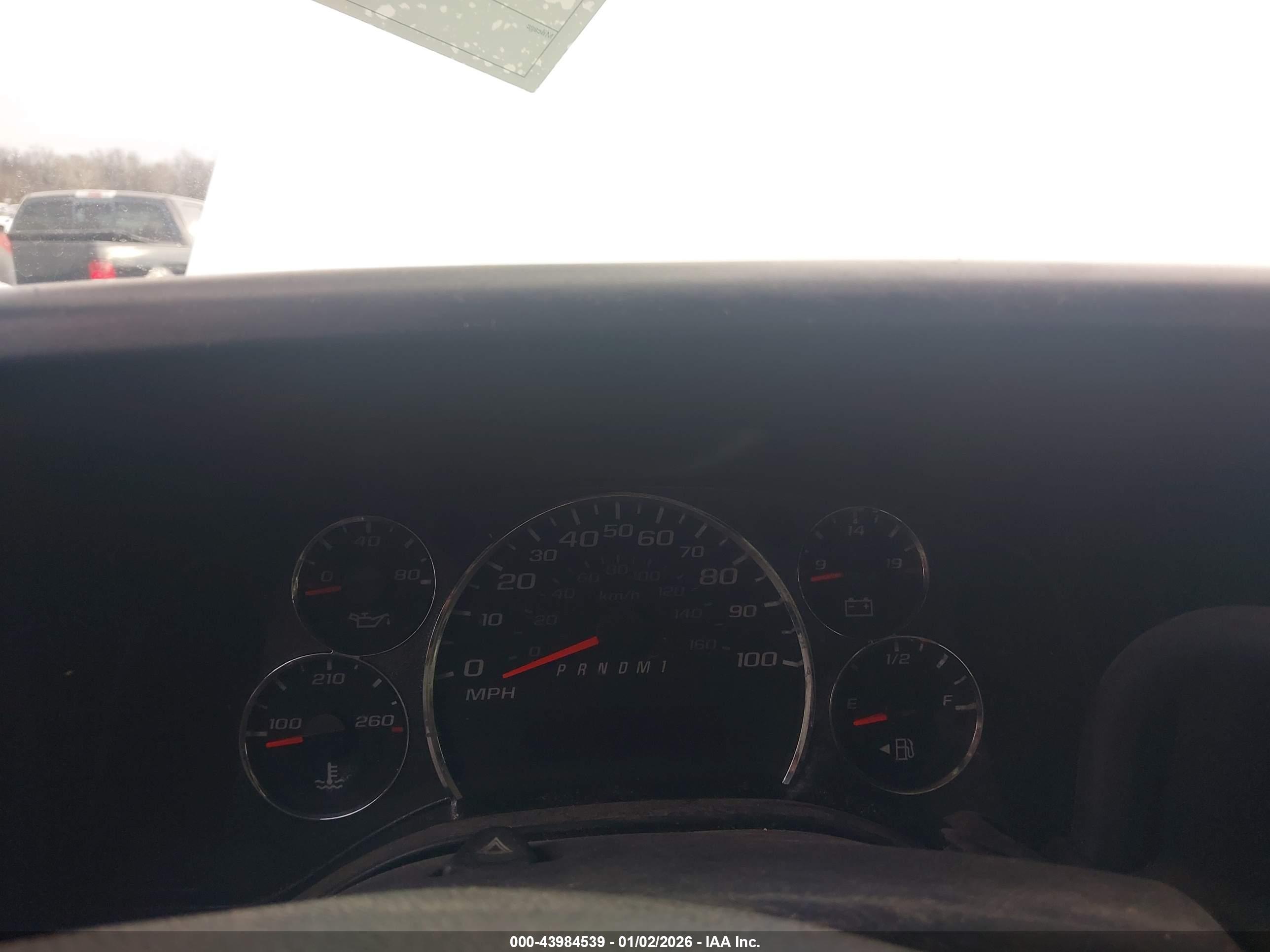 CHEVROLET EXPRESS image 7