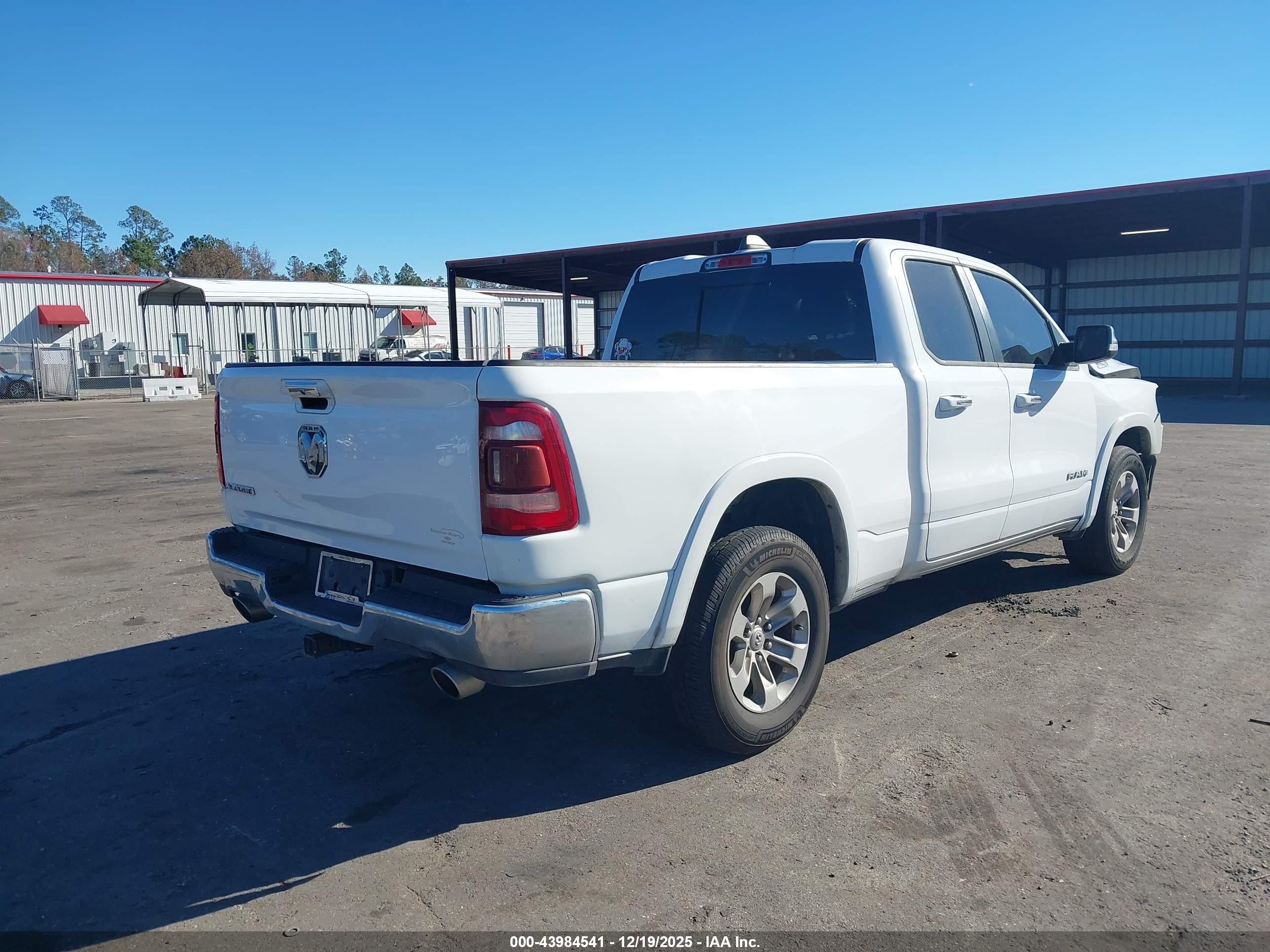 RAM 1500 image 4