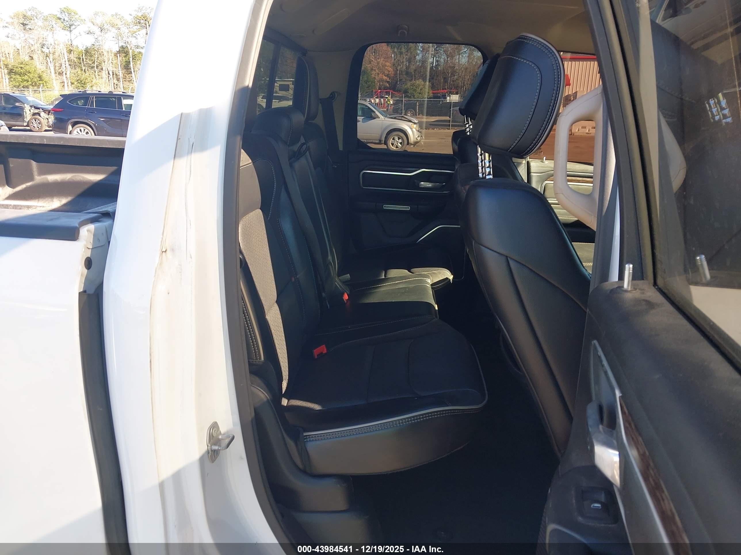 RAM 1500 image 8