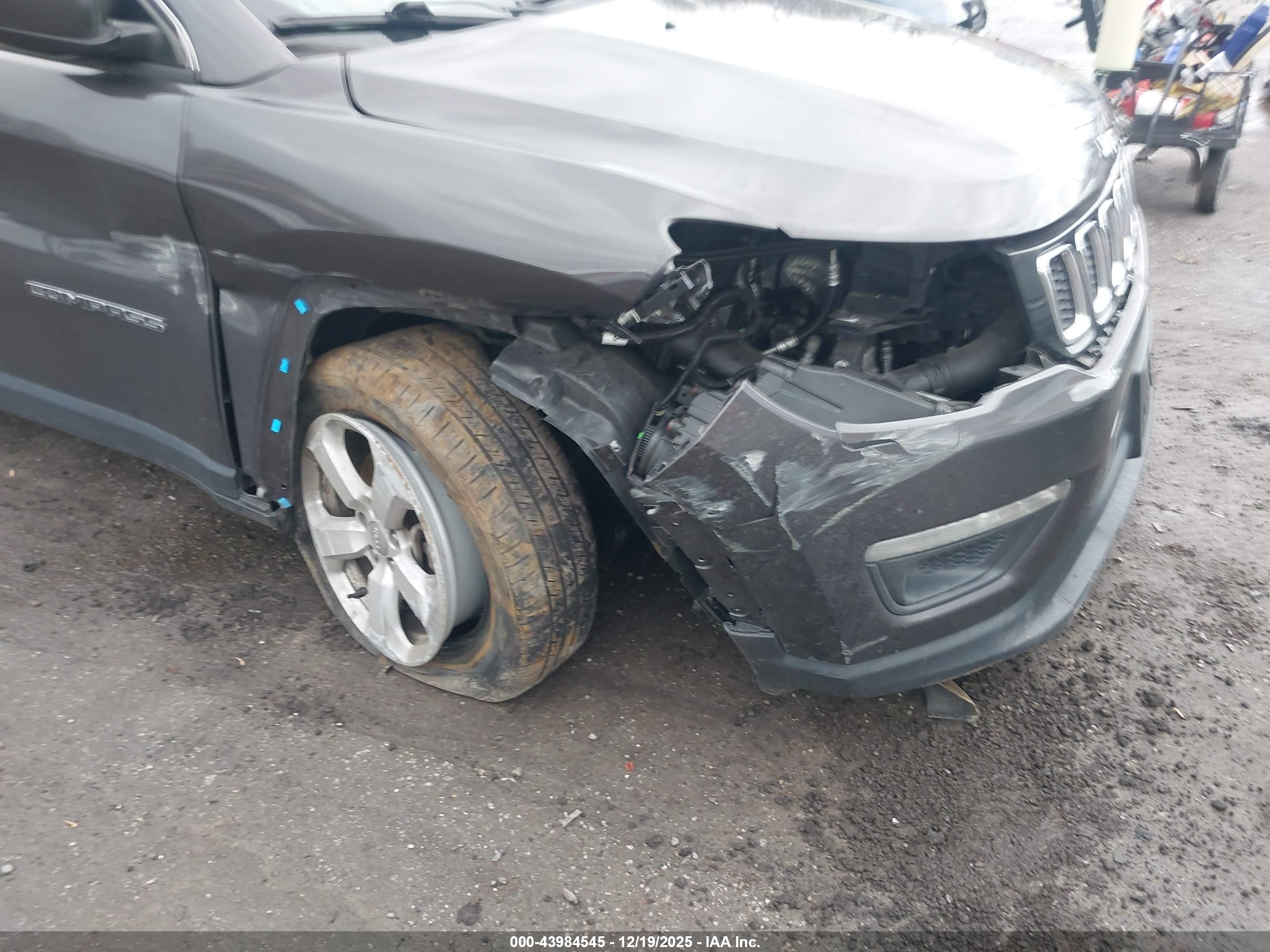 JEEP COMPASS image 6