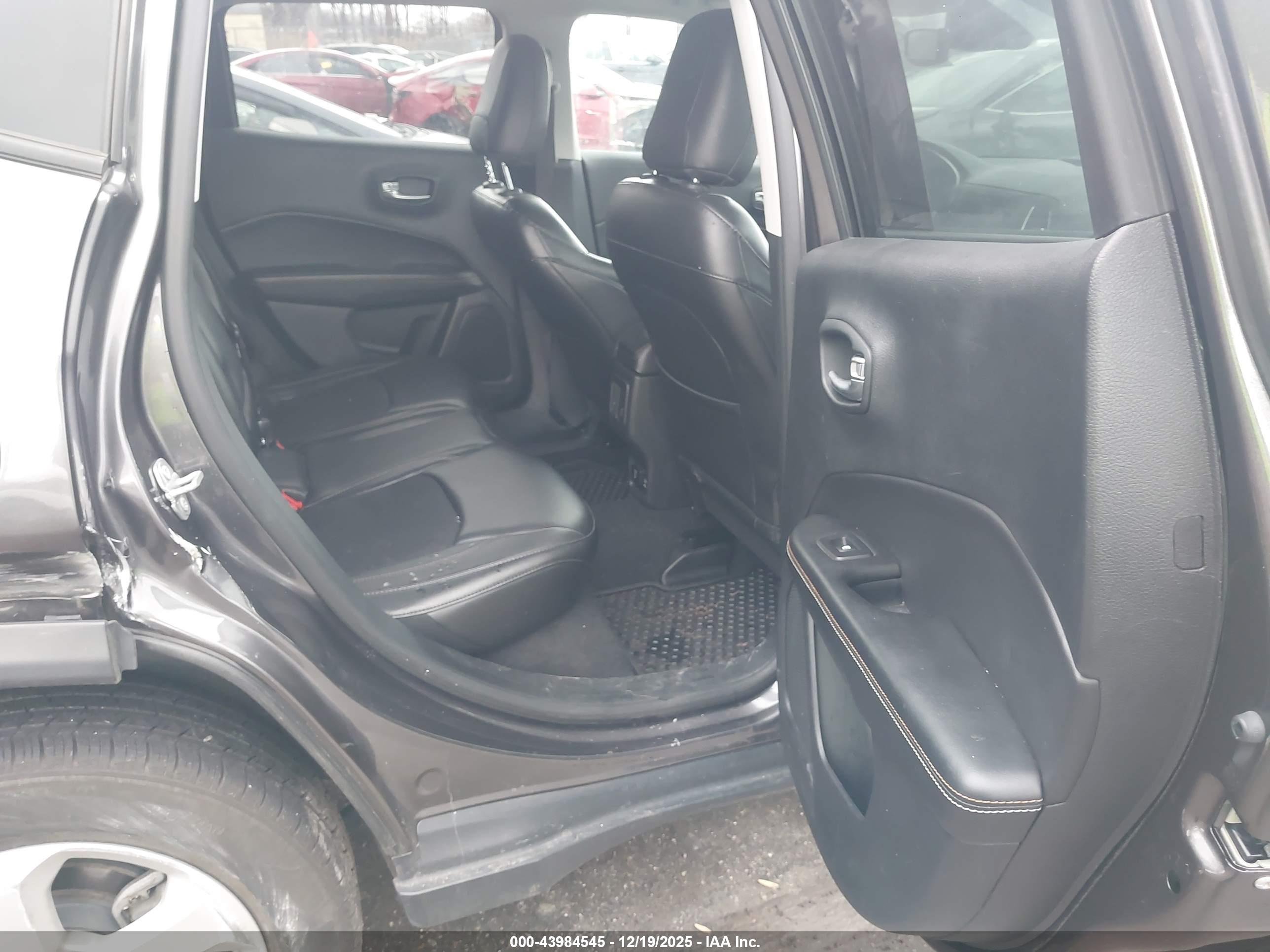 JEEP COMPASS image 8
