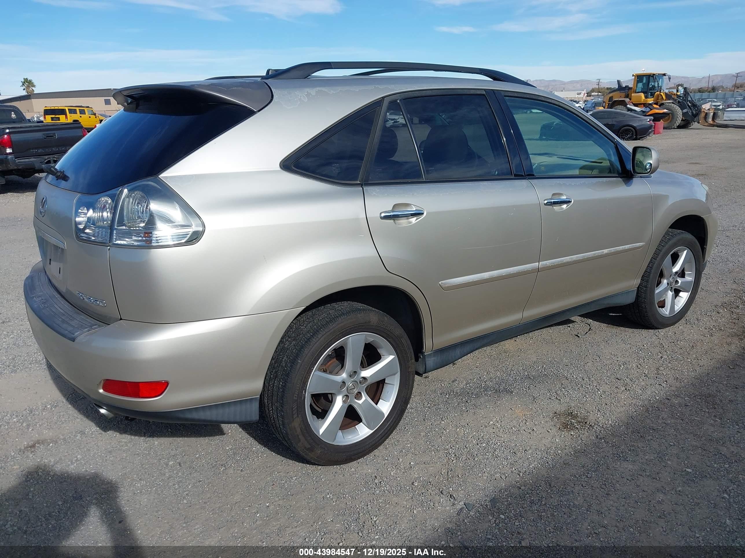 LEXUS RX image 4