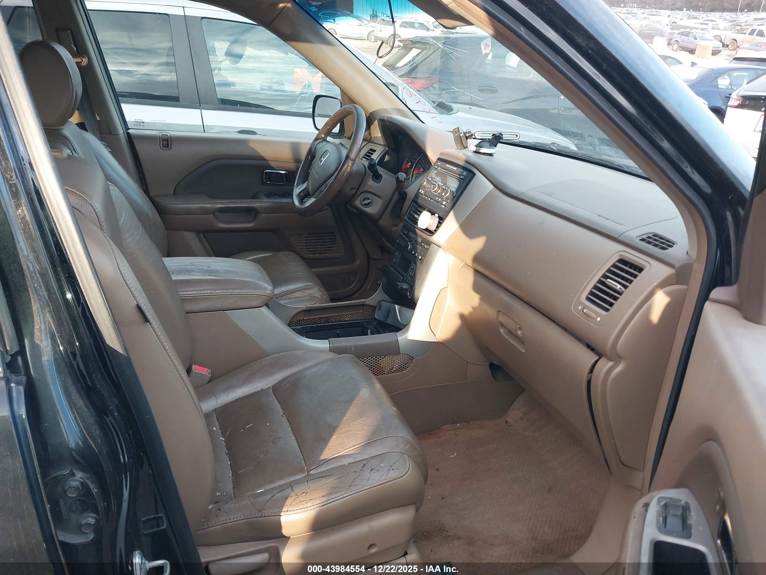 HONDA PILOT image 5