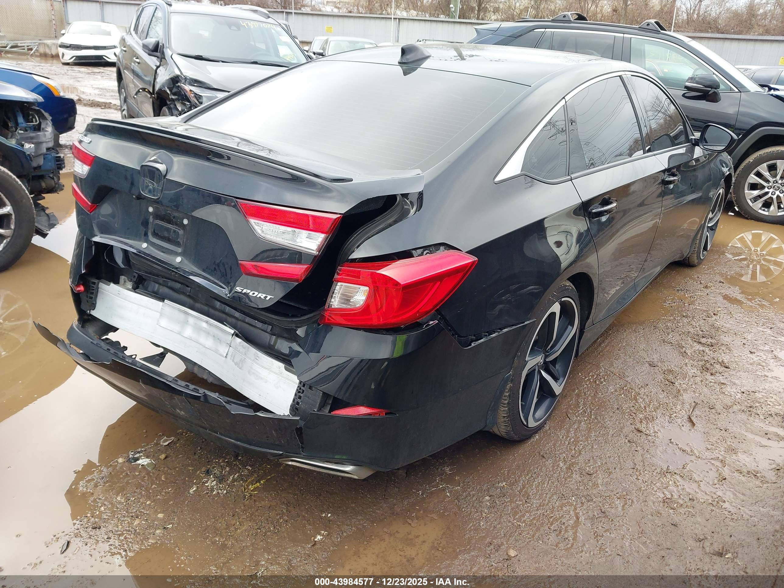 HONDA ACCORD image 4