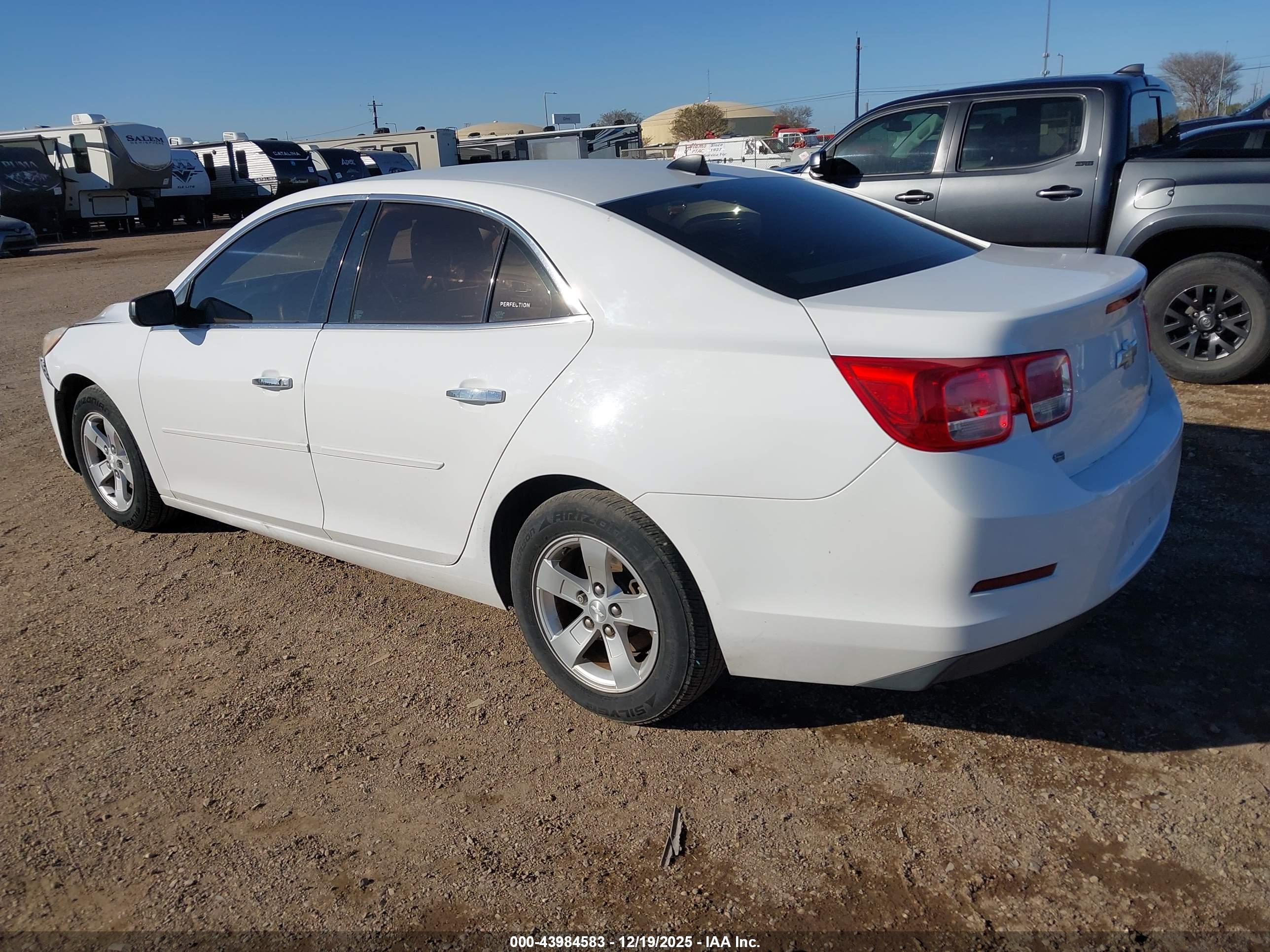 CHEVROLET MALIBU image 3