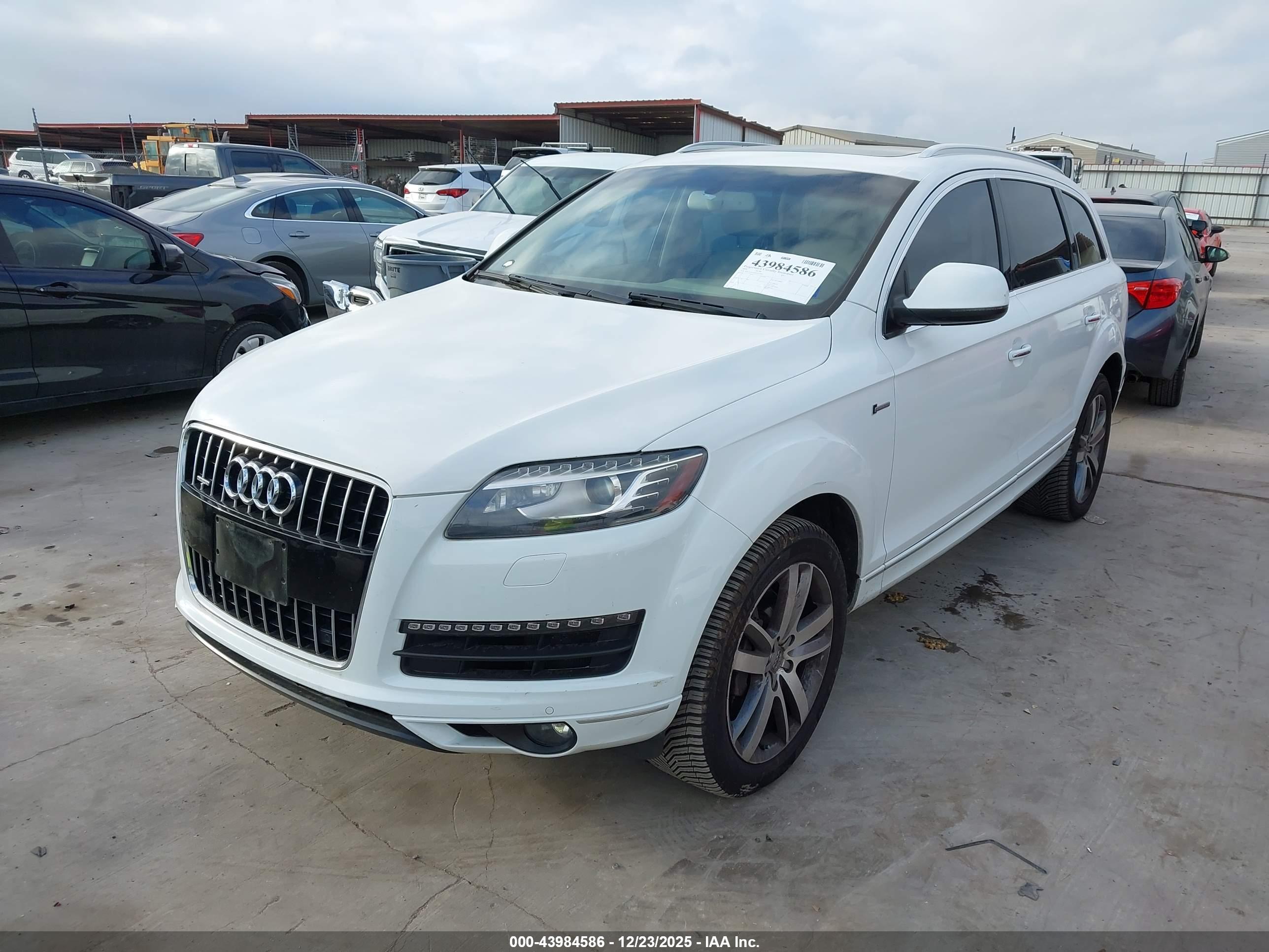 AUDI Q7 image 2