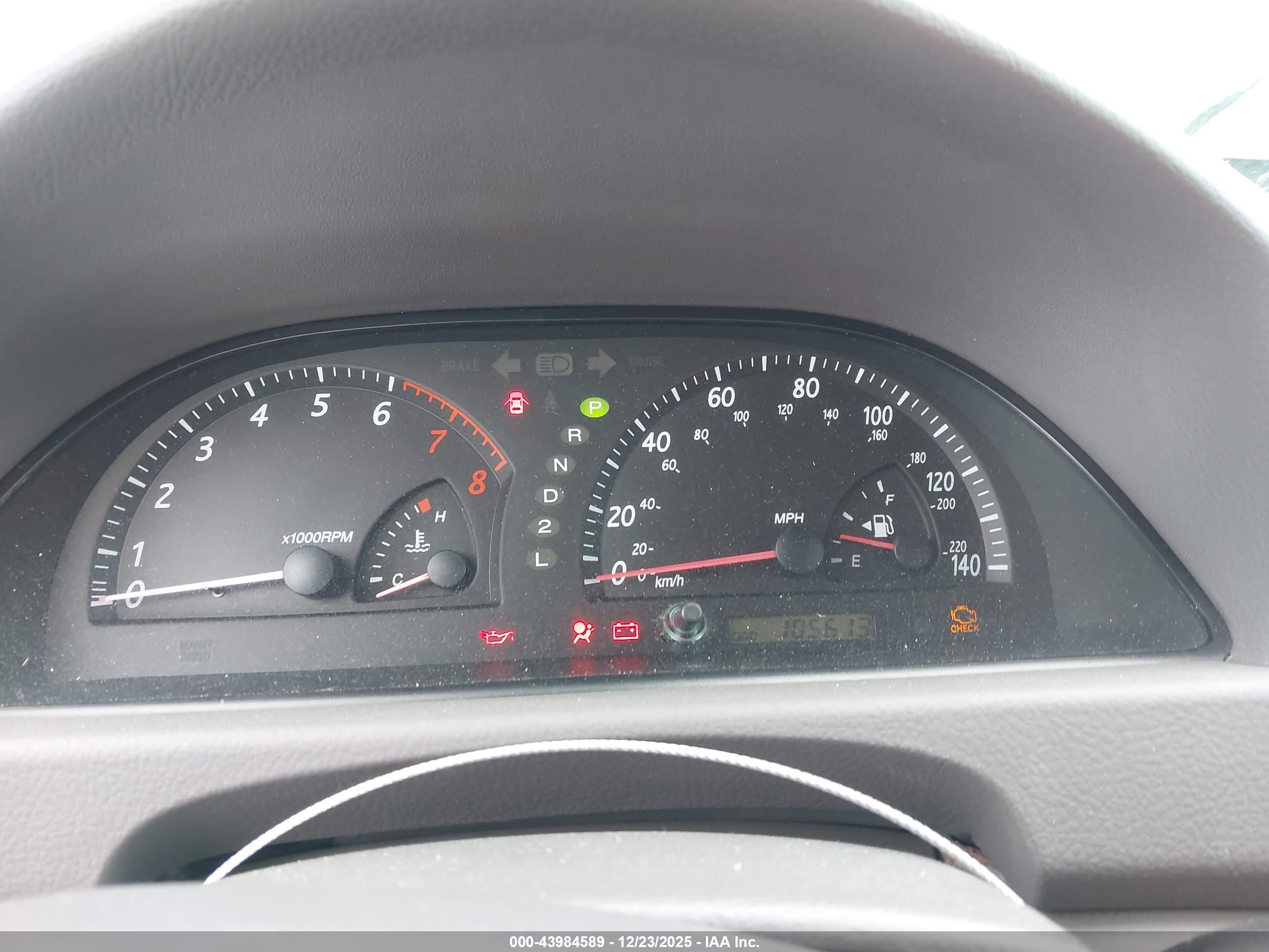 TOYOTA CAMRY image 7