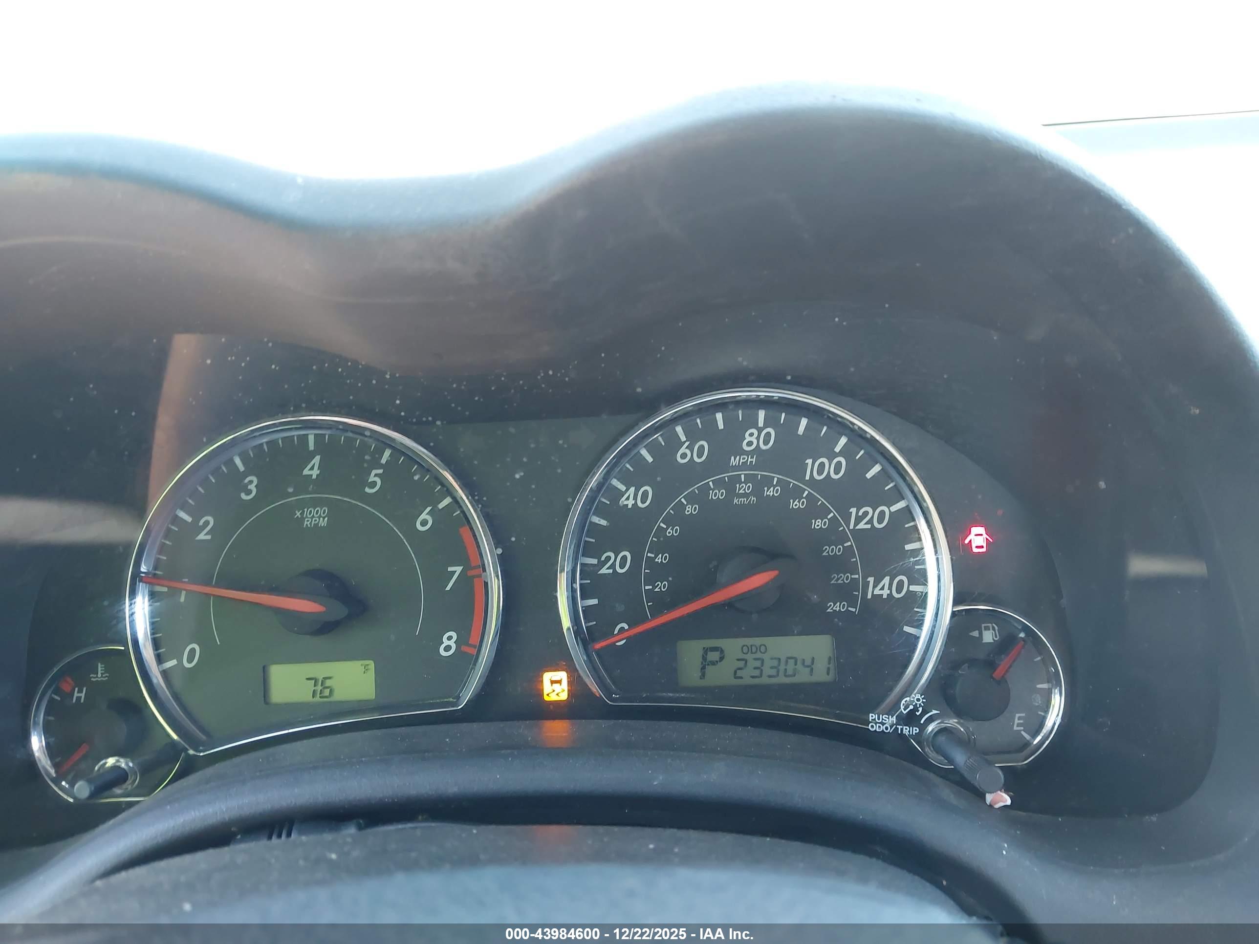 TOYOTA COROLLA image 7