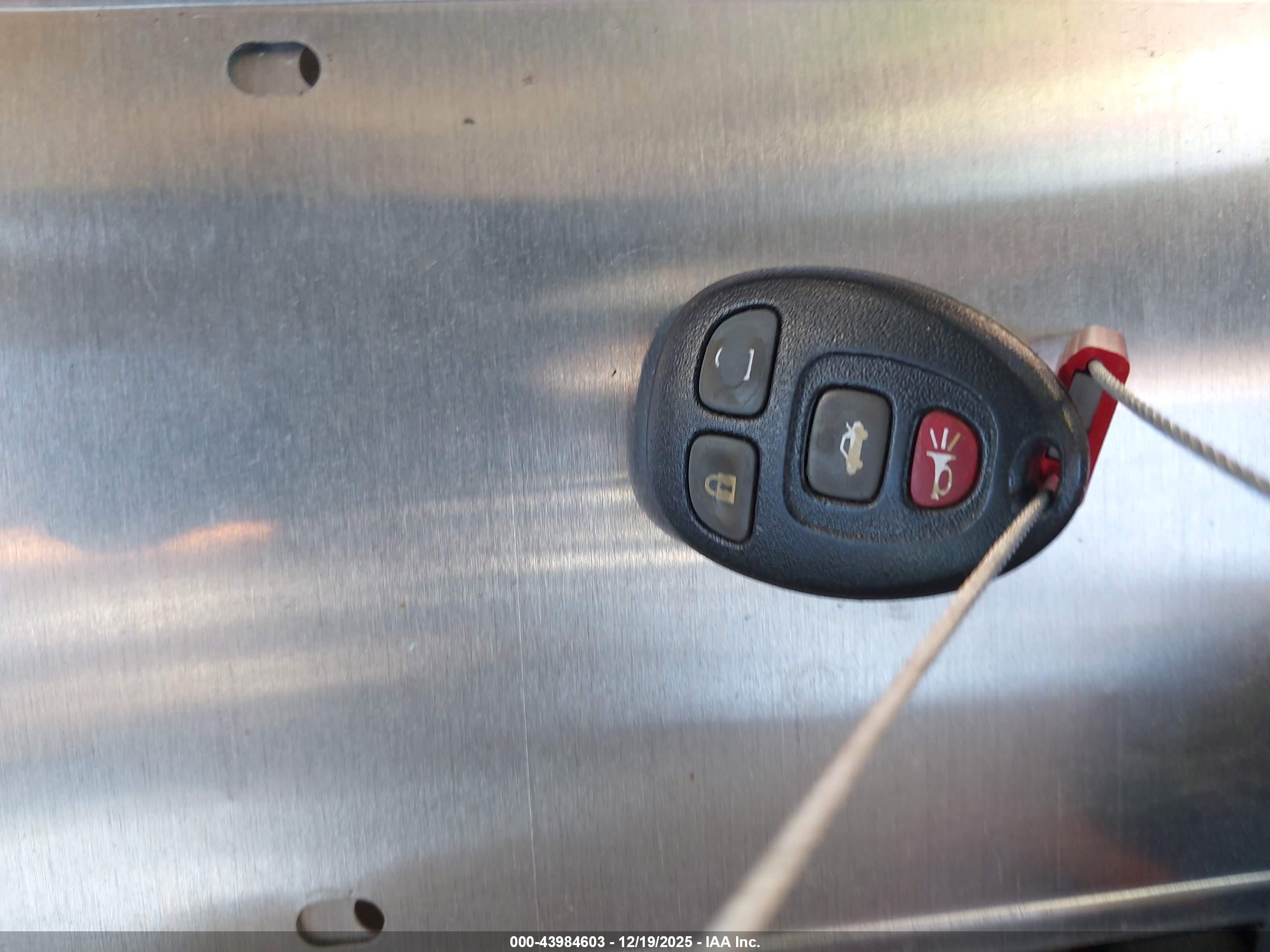 BUICK LUCERNE image 11