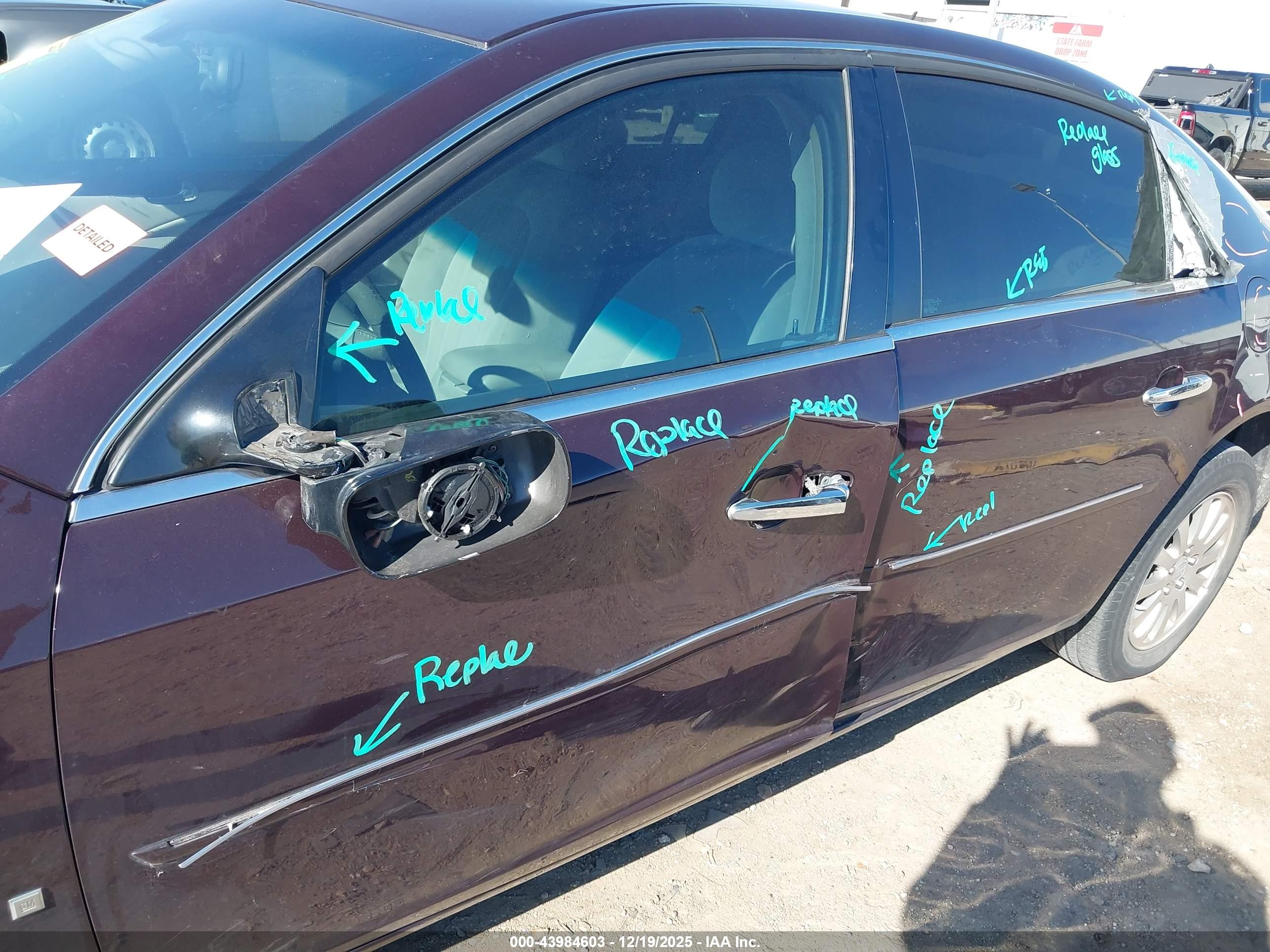 BUICK LUCERNE image 6