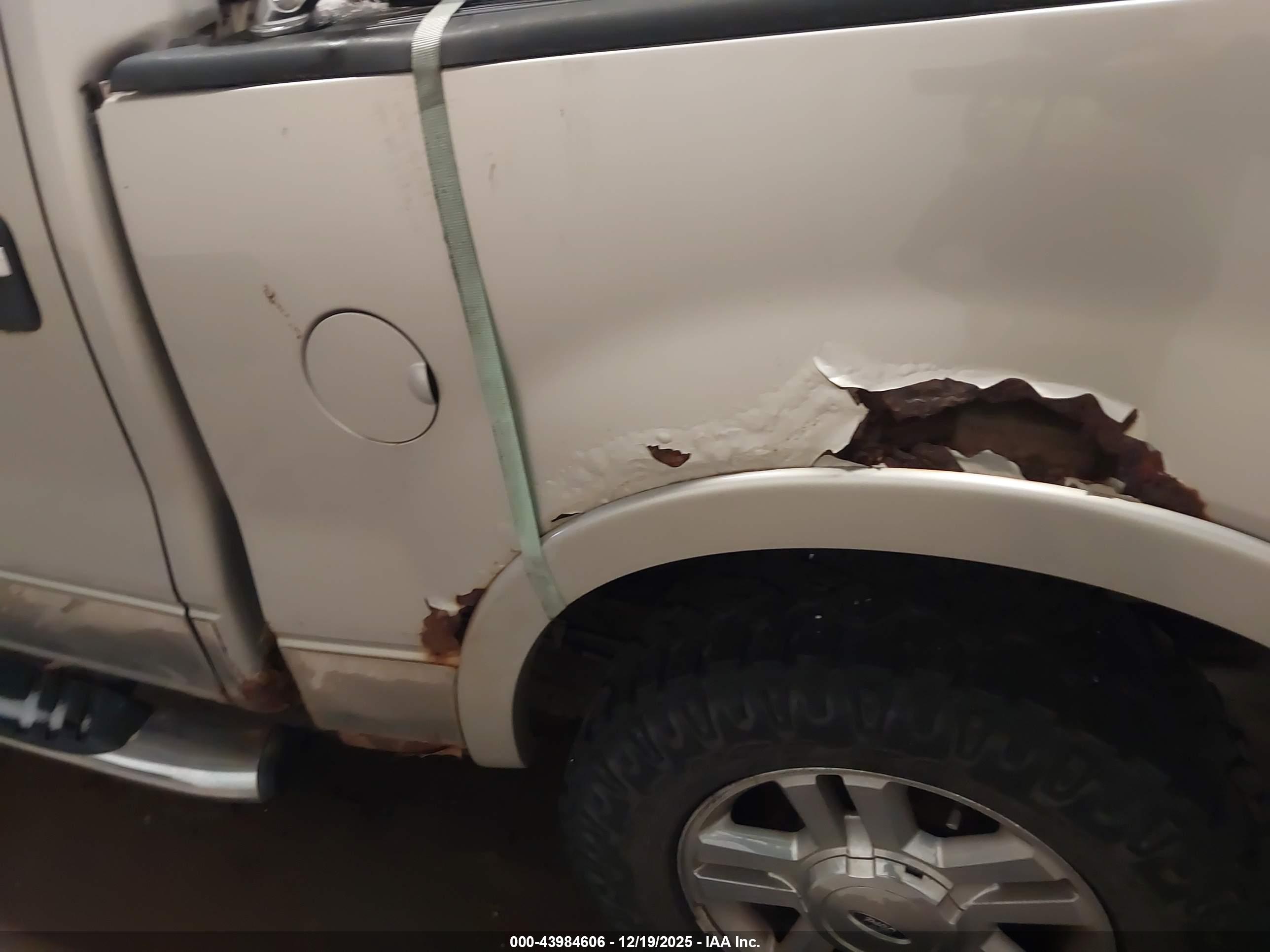 FORD F-150 image 6