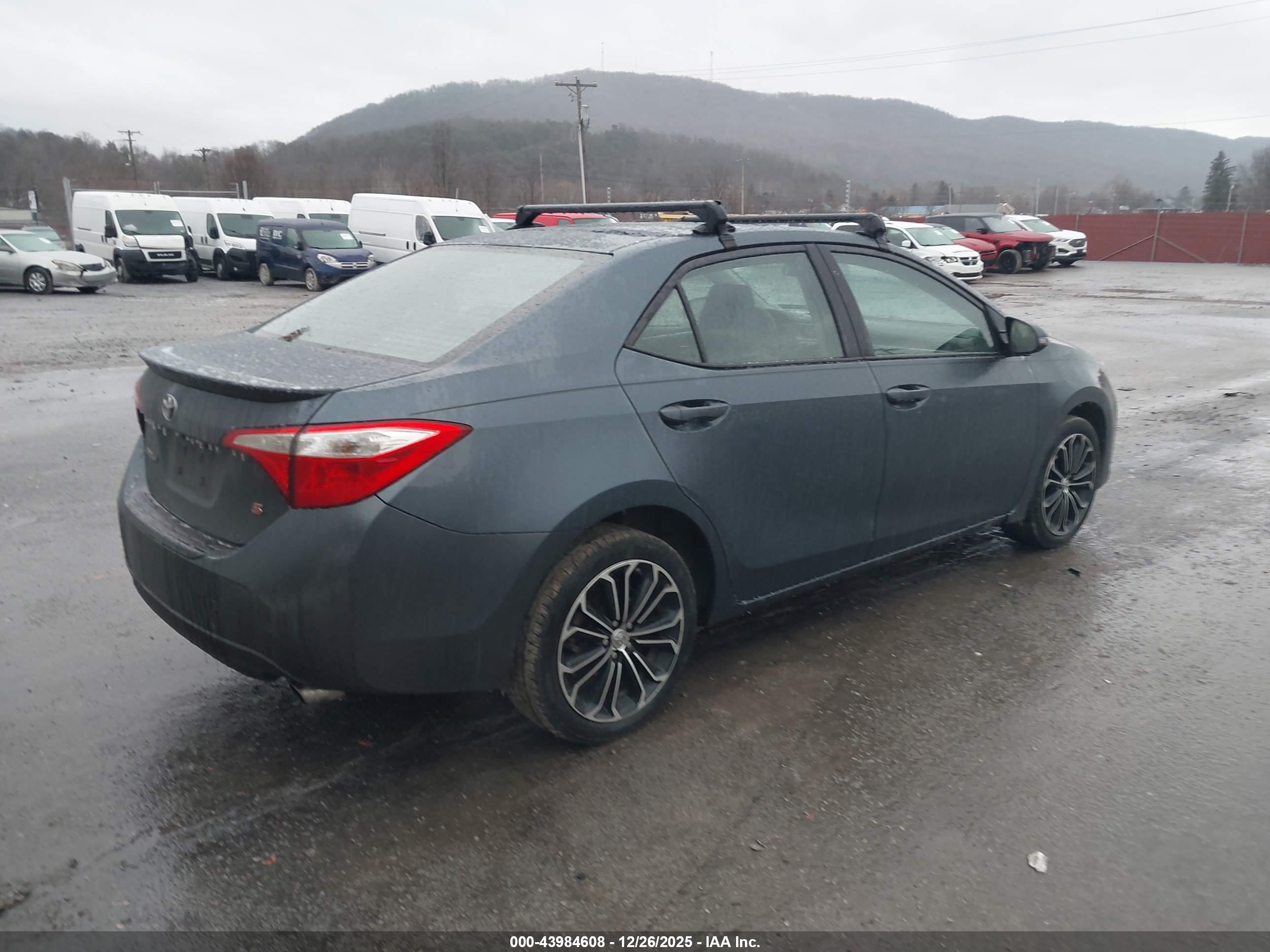 TOYOTA COROLLA image 4